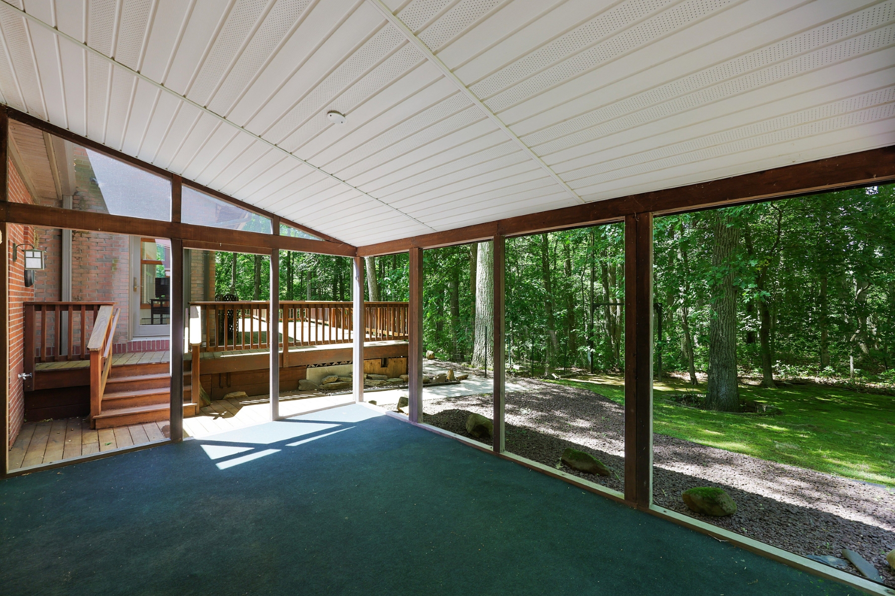  Custom Home Offers Space Versatility and Refined Comfort - 物件實景