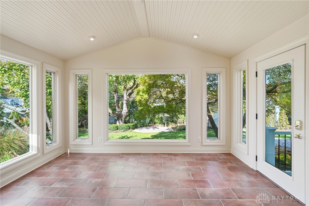 Oakwood, Ohio, 45409, United States, 4 Bedrooms Bedrooms, ,3 BathroomsBathrooms,Residential,For Sale,1987886