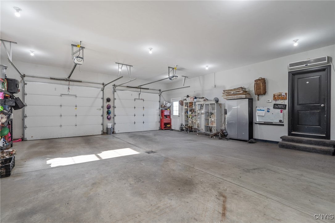 Oswego, New York, 13126, United States, 4 Bedrooms Bedrooms, ,4 BathroomsBathrooms,Residential,For Sale,1987405