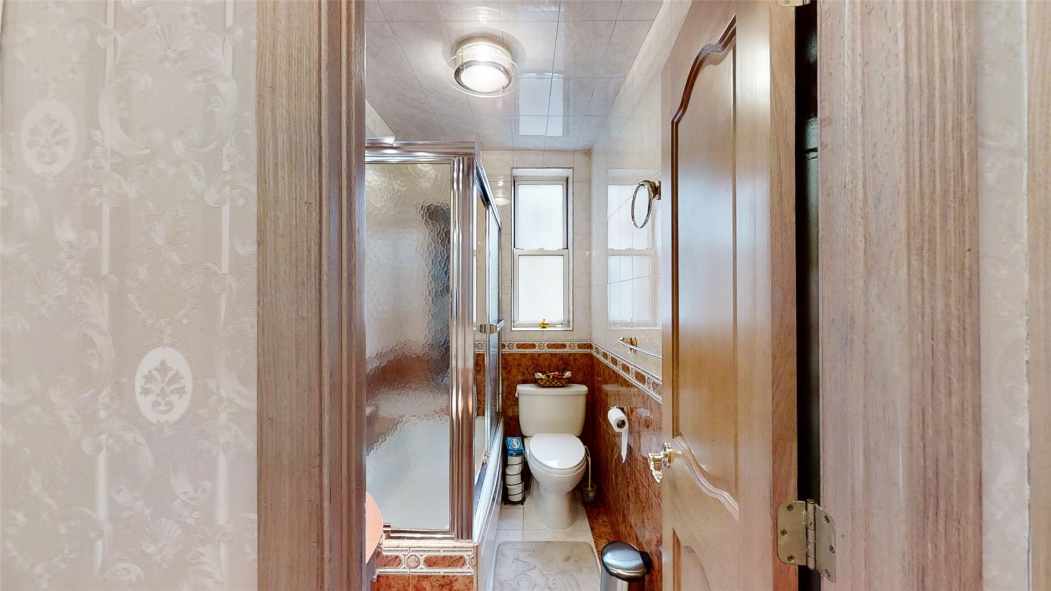 Rego Park, New York, 11374, United States, 2 Bedrooms Bedrooms, ,2 BathroomsBathrooms,Residential,For Sale,1796188