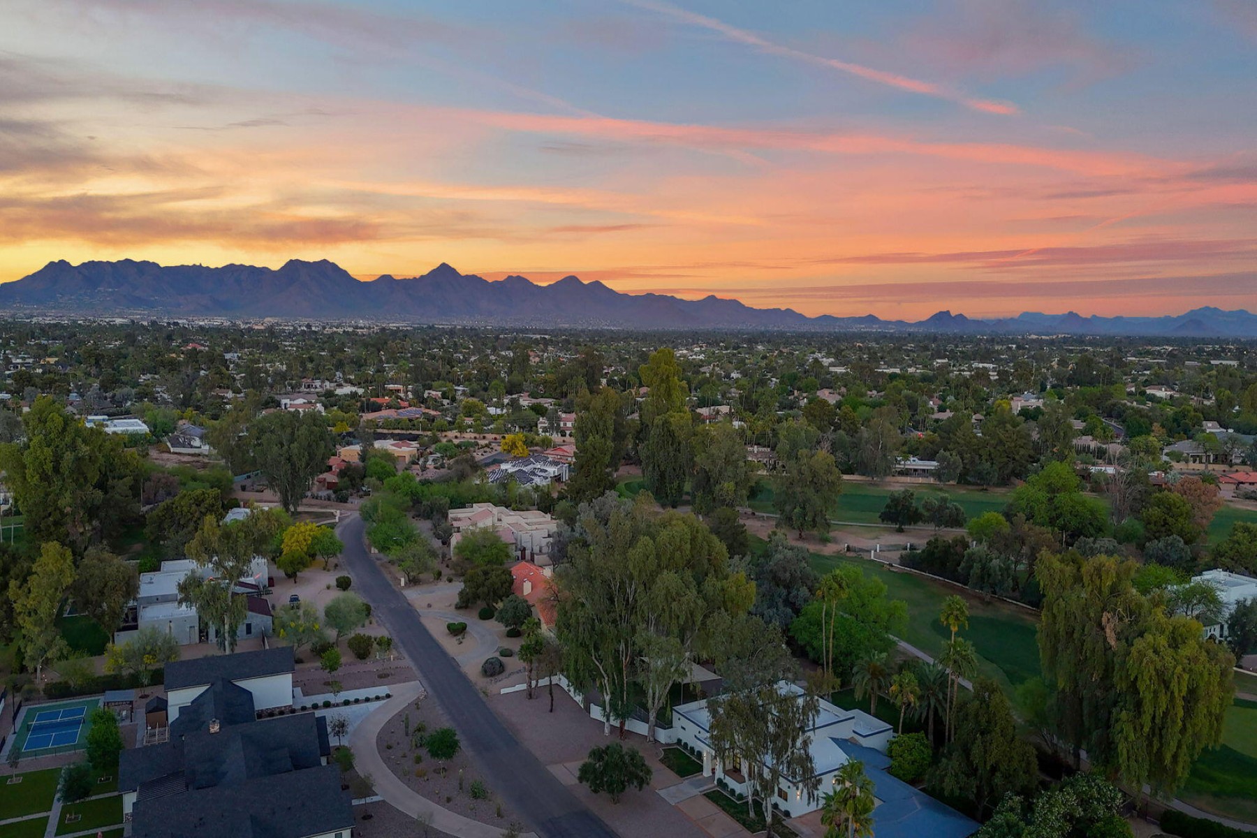  11813 N Blackheath Road  Scottsdale, AZ - 物件實景