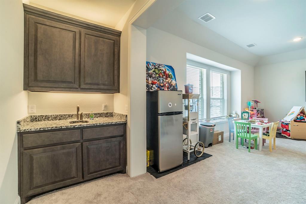 Prosper, Texas, 75078, United States, 5 Bedrooms Bedrooms, ,6 BathroomsBathrooms,Residential,For Sale,1976128