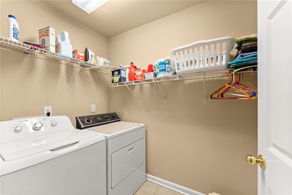 Buford, Georgia, 30518, United States, 4 Bedrooms Bedrooms, ,4 BathroomsBathrooms,Residential,For Sale,1990419