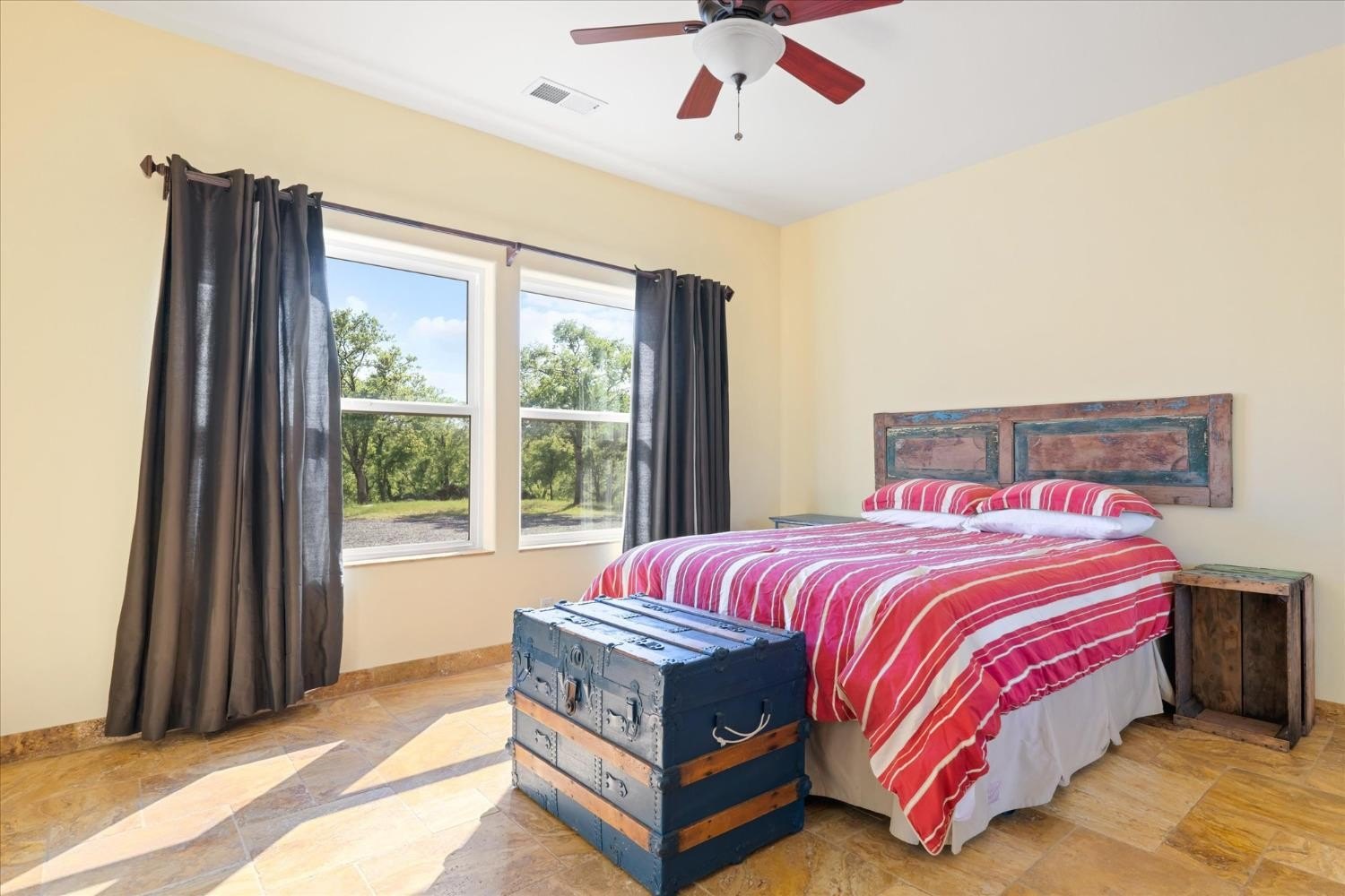 Angels Camp, California, 95222, United States, 4 Bedrooms Bedrooms, ,3 BathroomsBathrooms,Residential,For Sale,1990494