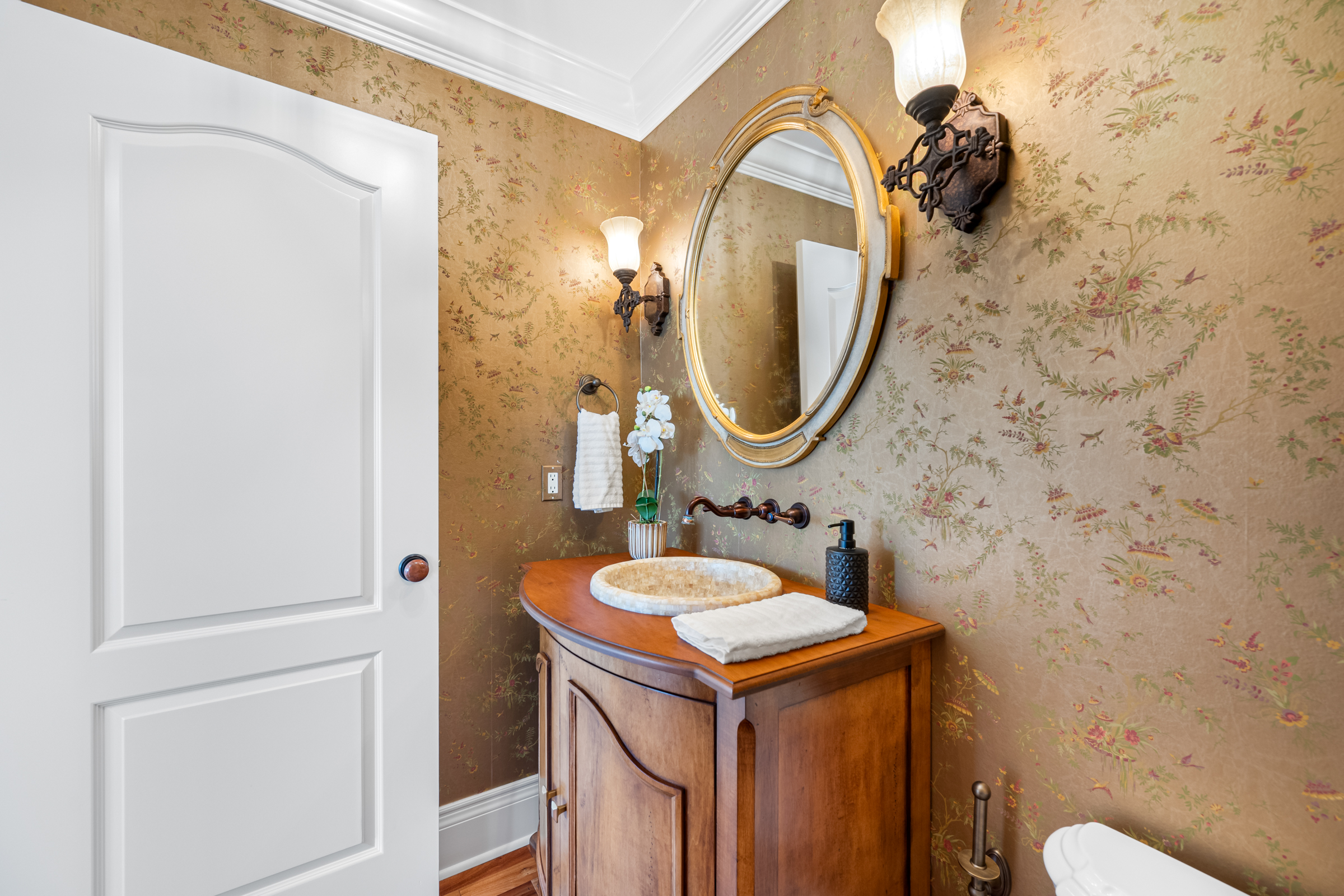Treasure Island, Florida, 33706, United States, 2 Bedrooms Bedrooms, ,4 BathroomsBathrooms,Residential,For Sale,1830470