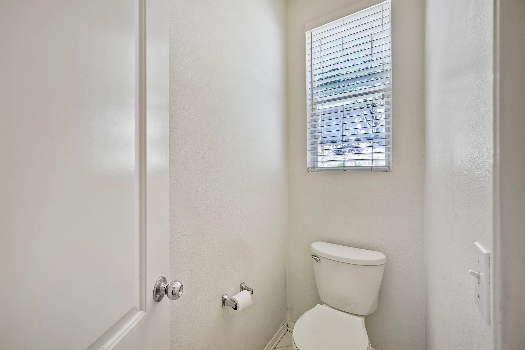 San Diego, California, 92123, United States, 3 Bedrooms Bedrooms, ,2 BathroomsBathrooms,Residential,For Sale,1914206