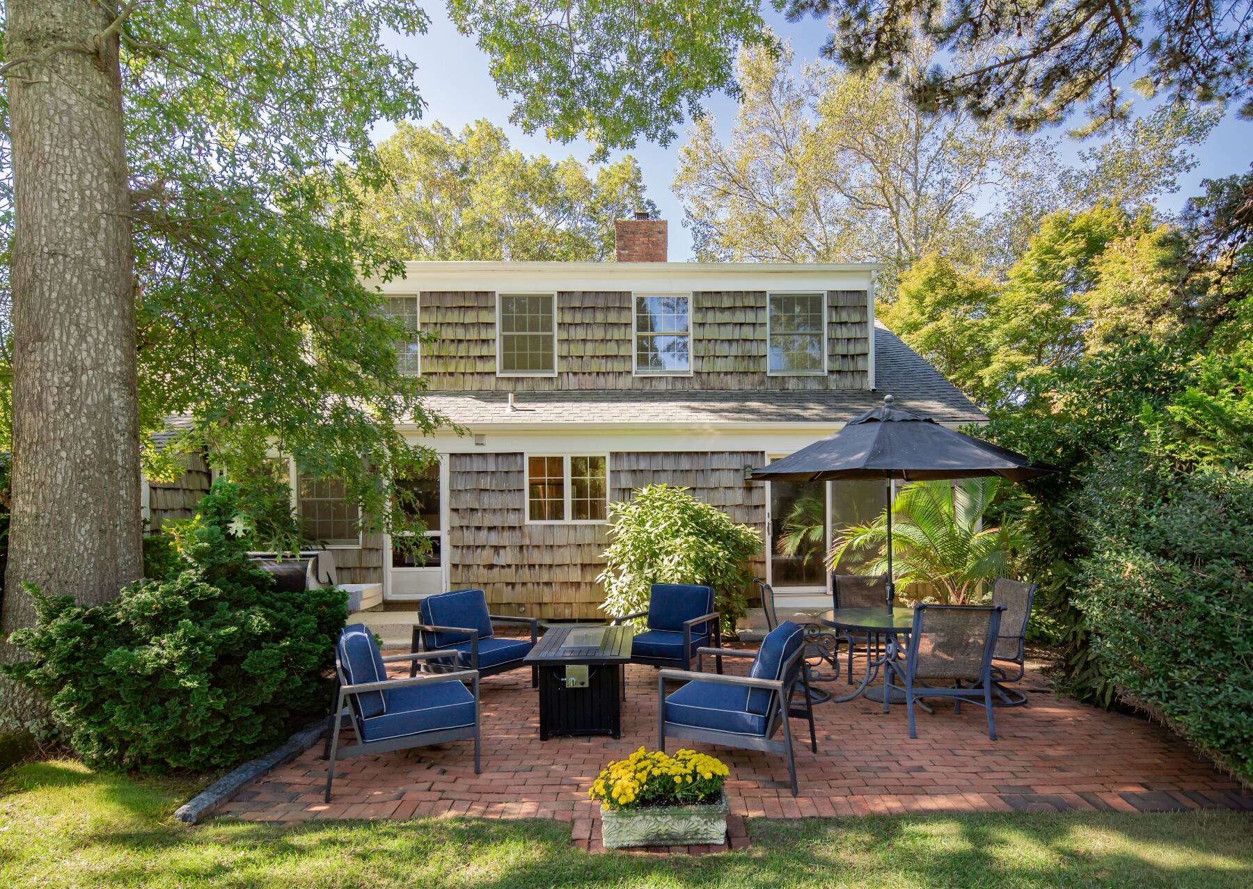  Southampton 4 Bedroom Traditional - Beautifully Landsacaped - 物件實景