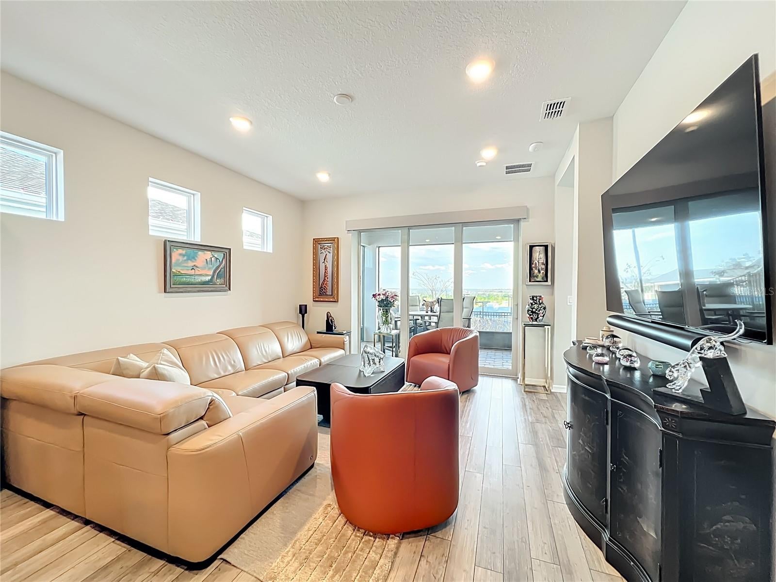 MINNEOLA, Florida, 34715, United States, 3 Bedrooms Bedrooms, ,2 BathroomsBathrooms,Residential,For Sale,2010433