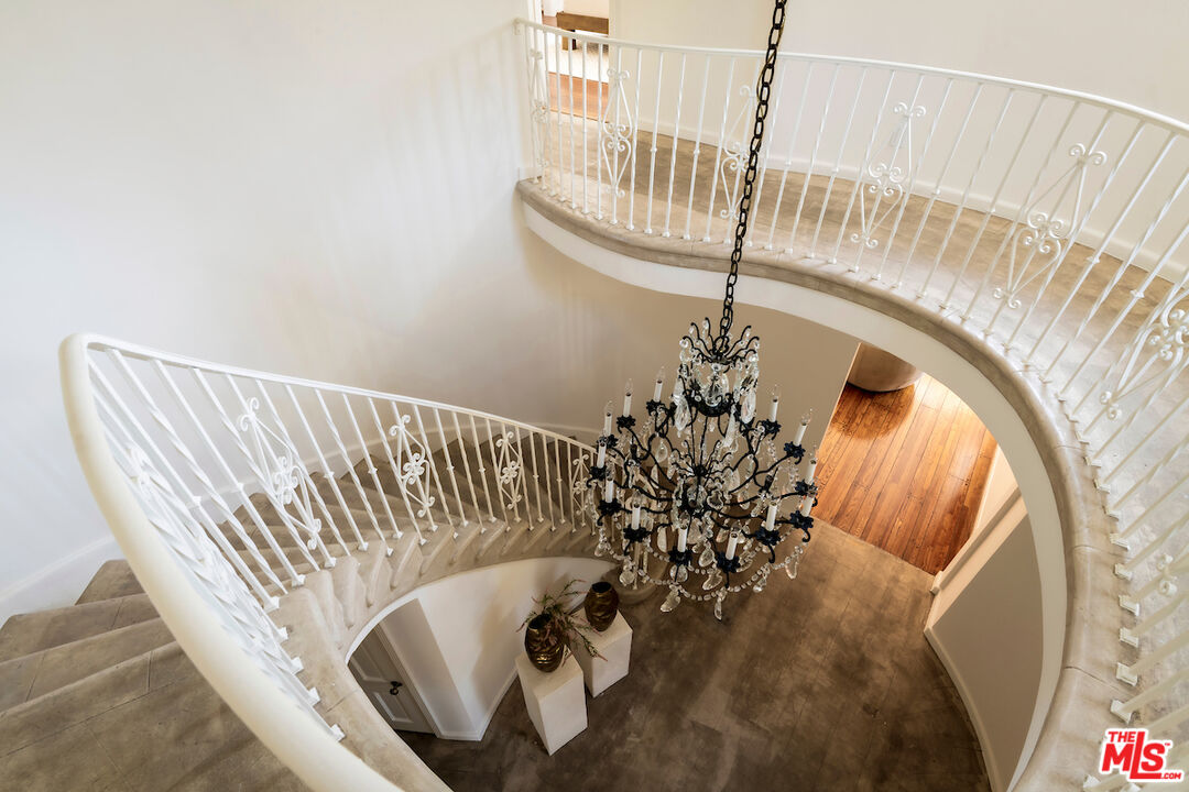 Los Angeles, California, 90068, United States, 4 Bedrooms Bedrooms, ,4 BathroomsBathrooms,Residential,For Sale,1938663