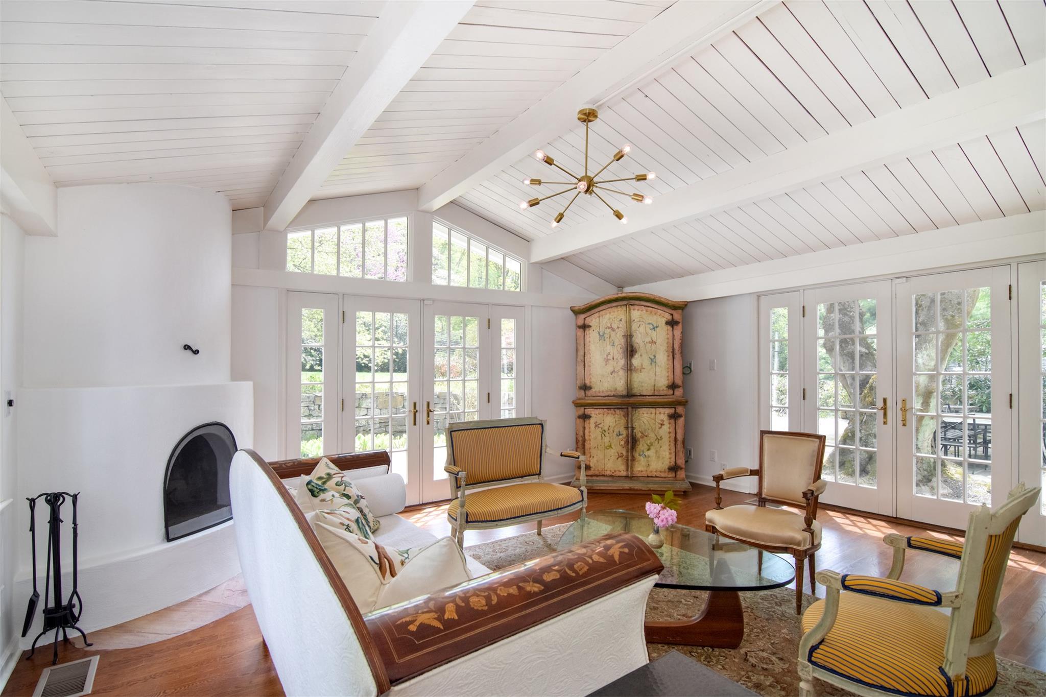 Dobbs Ferry, New York, 10522, United States, 5 Bedrooms Bedrooms, ,5 BathroomsBathrooms,Residential,For Sale,1793718