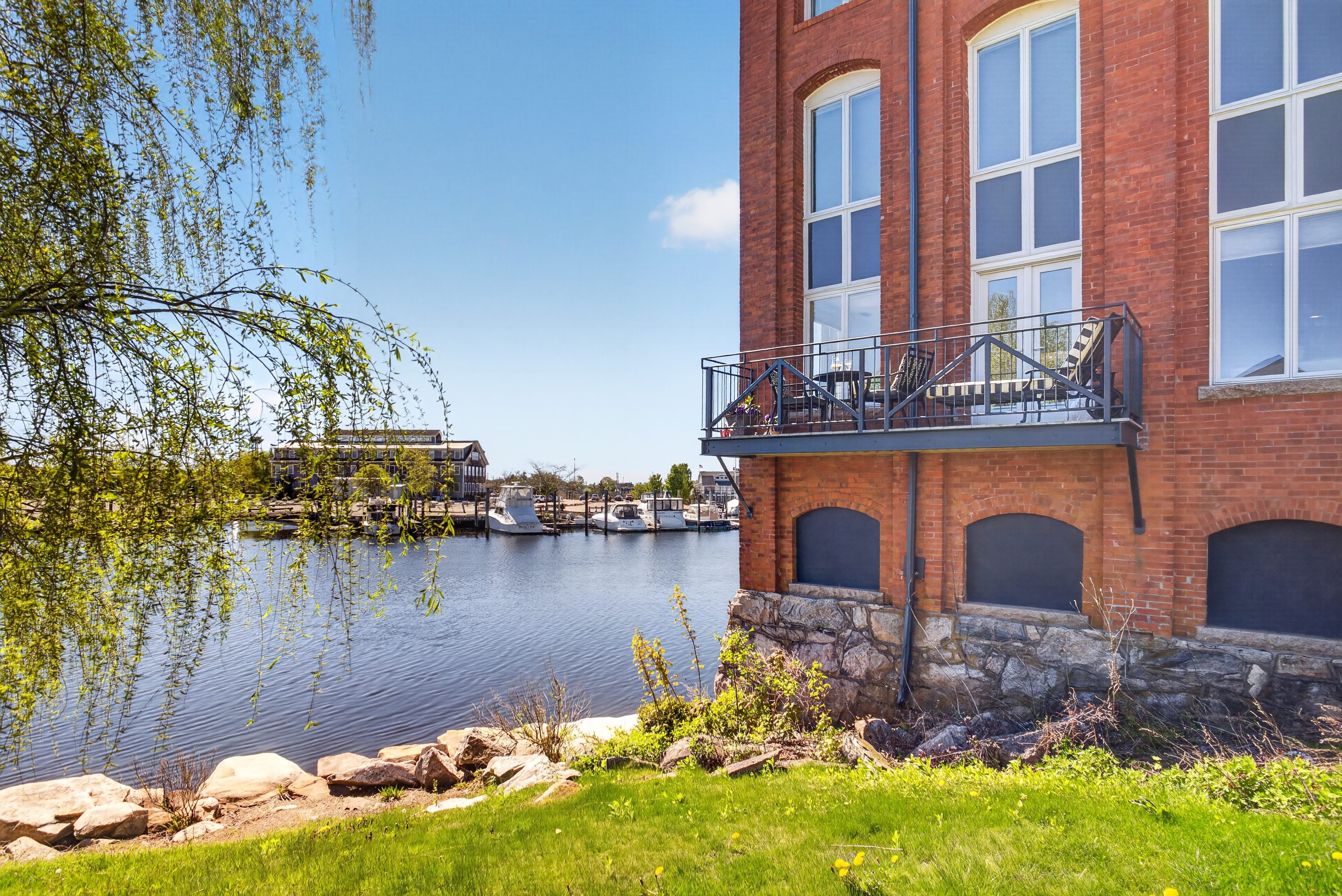  Waterfront Condo - 物件實景