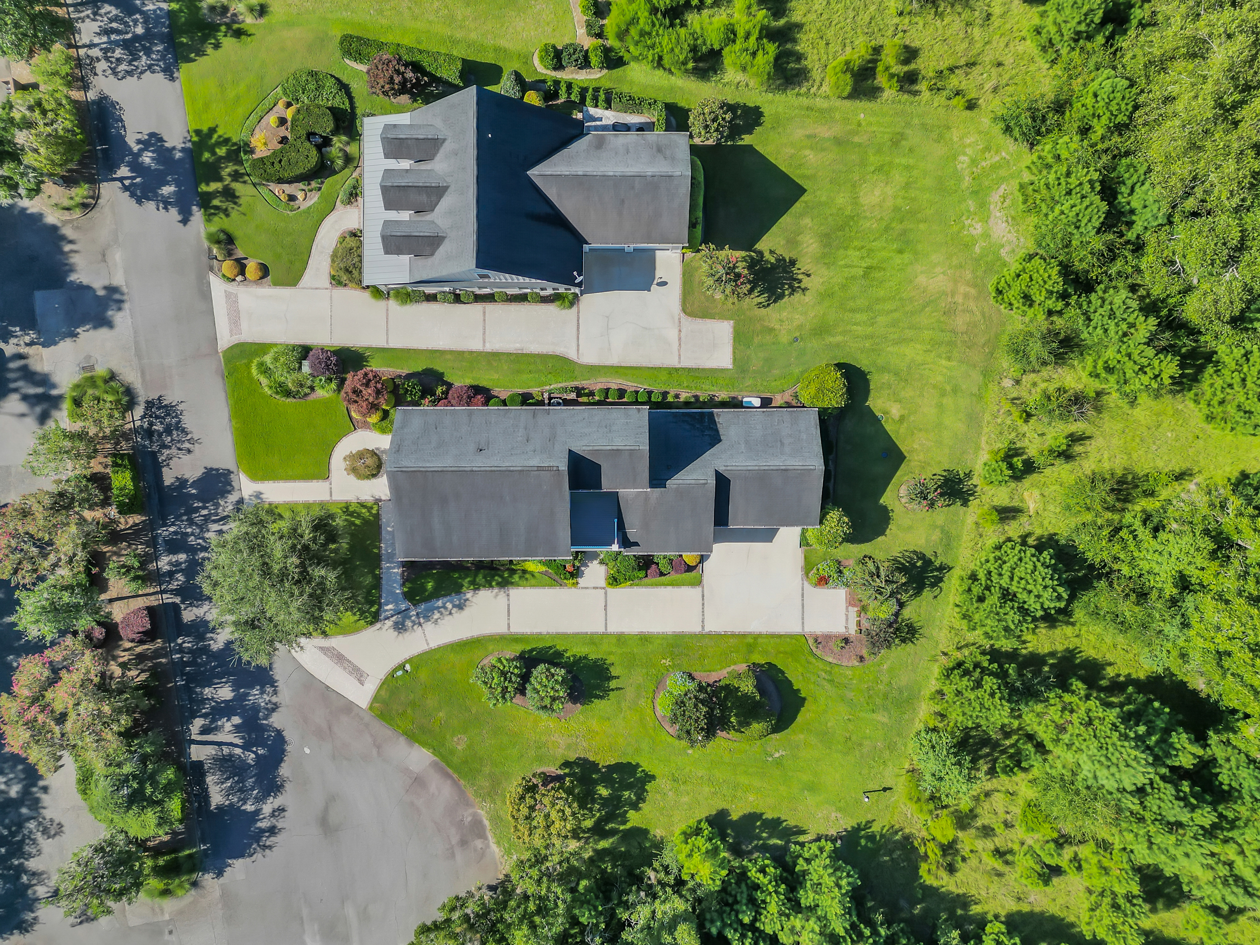 Pawleys Island, South Carolina, 29585, United States, 4 Bedrooms Bedrooms, ,3 BathroomsBathrooms,Residential,For Sale,1982970