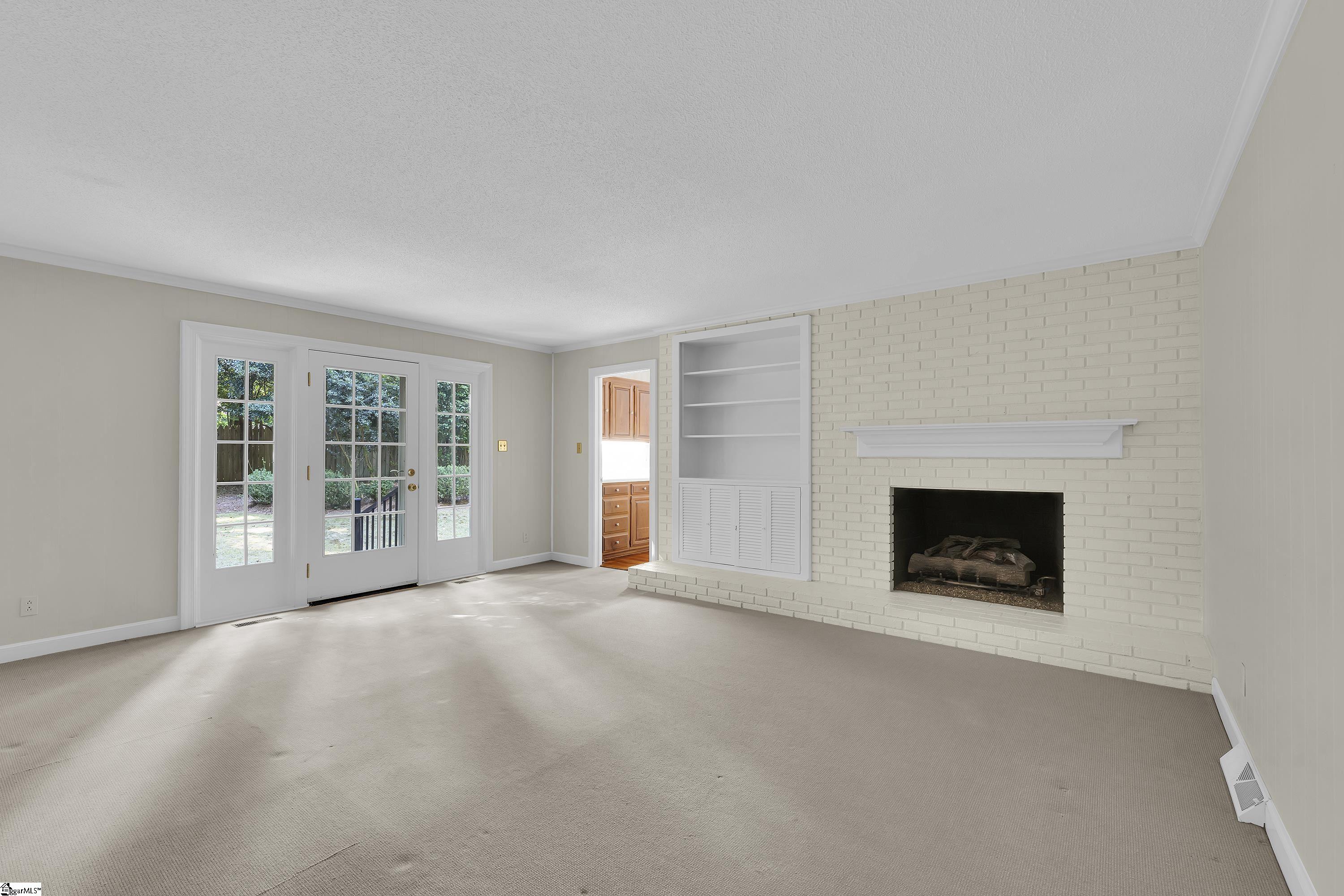 Spartanburg, South Carolina, 29302, United States, 4 Bedrooms Bedrooms, ,3 BathroomsBathrooms,Residential,For Sale,1906881