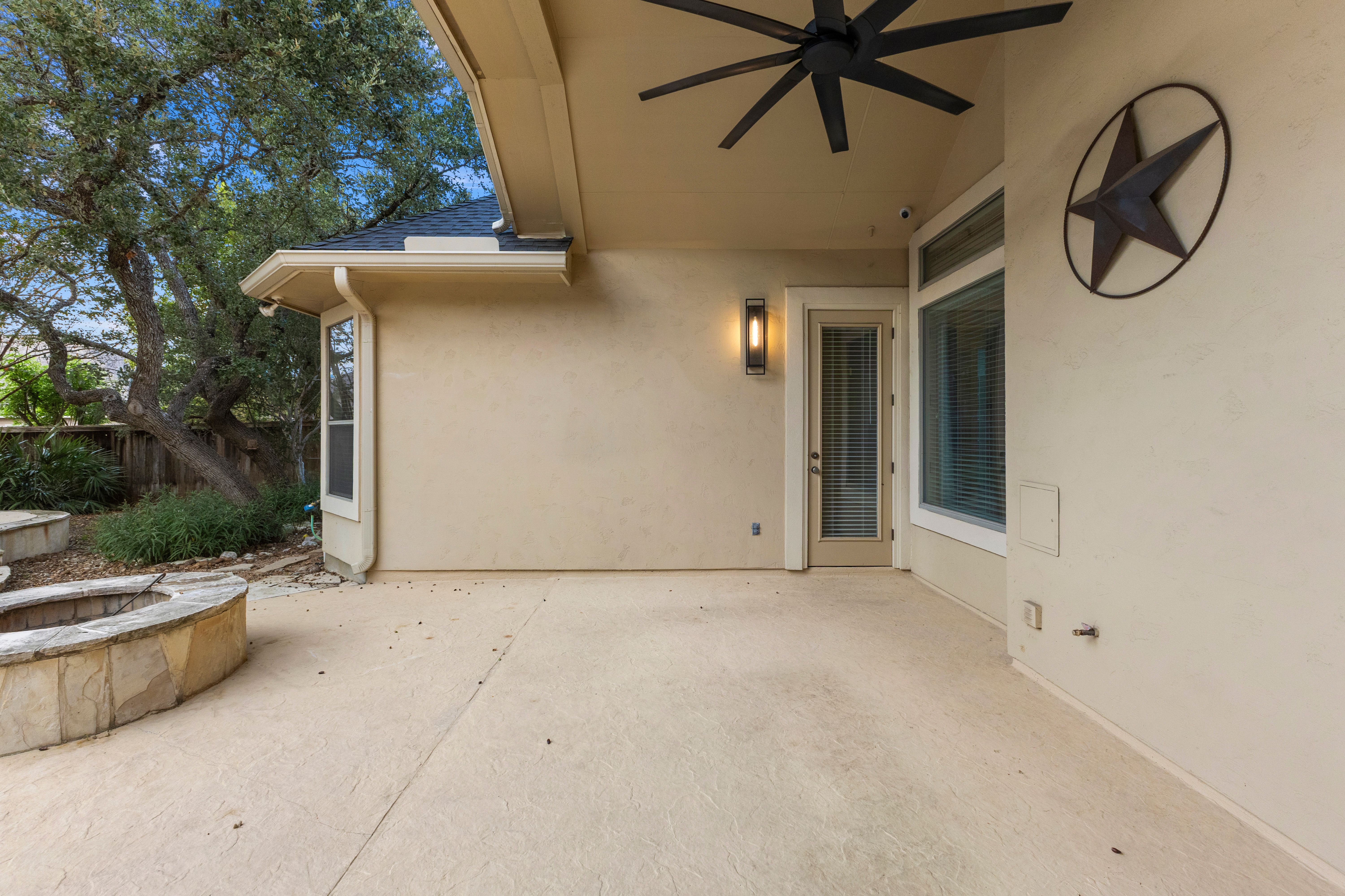  Private 5 Bedroom Oasis with Pool  Heights of Stone Oak - 物件實景