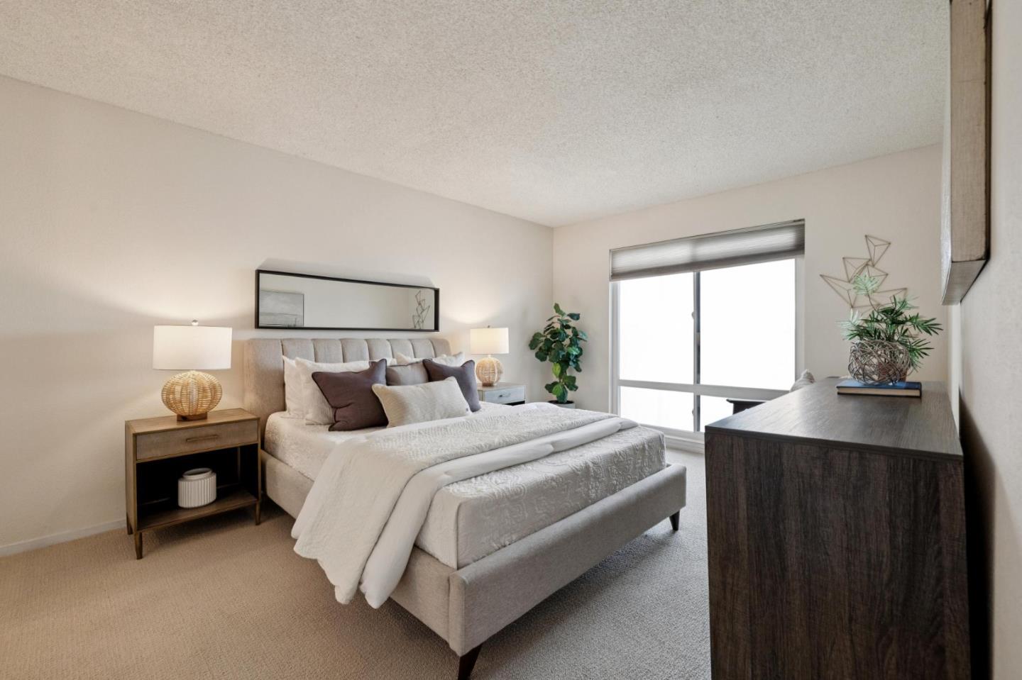 San Bruno, California, 94066, United States, 2 Bedrooms Bedrooms, ,2 BathroomsBathrooms,Residential,For Sale,1856521