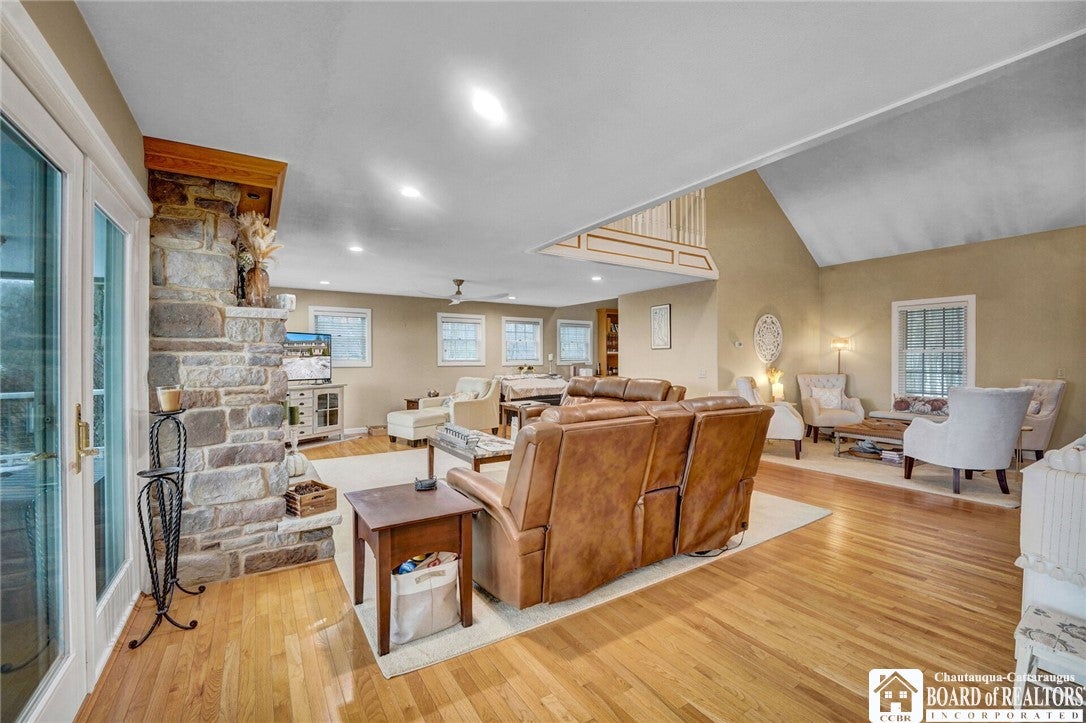 Bemus Point, New York, 14712, United States, 4 Bedrooms Bedrooms, ,5 BathroomsBathrooms,Residential,For Sale,2035252