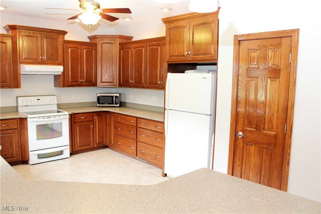 Lowellville, Ohio, 44436, United States, 3 Bedrooms Bedrooms, ,2 BathroomsBathrooms,Residential,For Sale,1984075