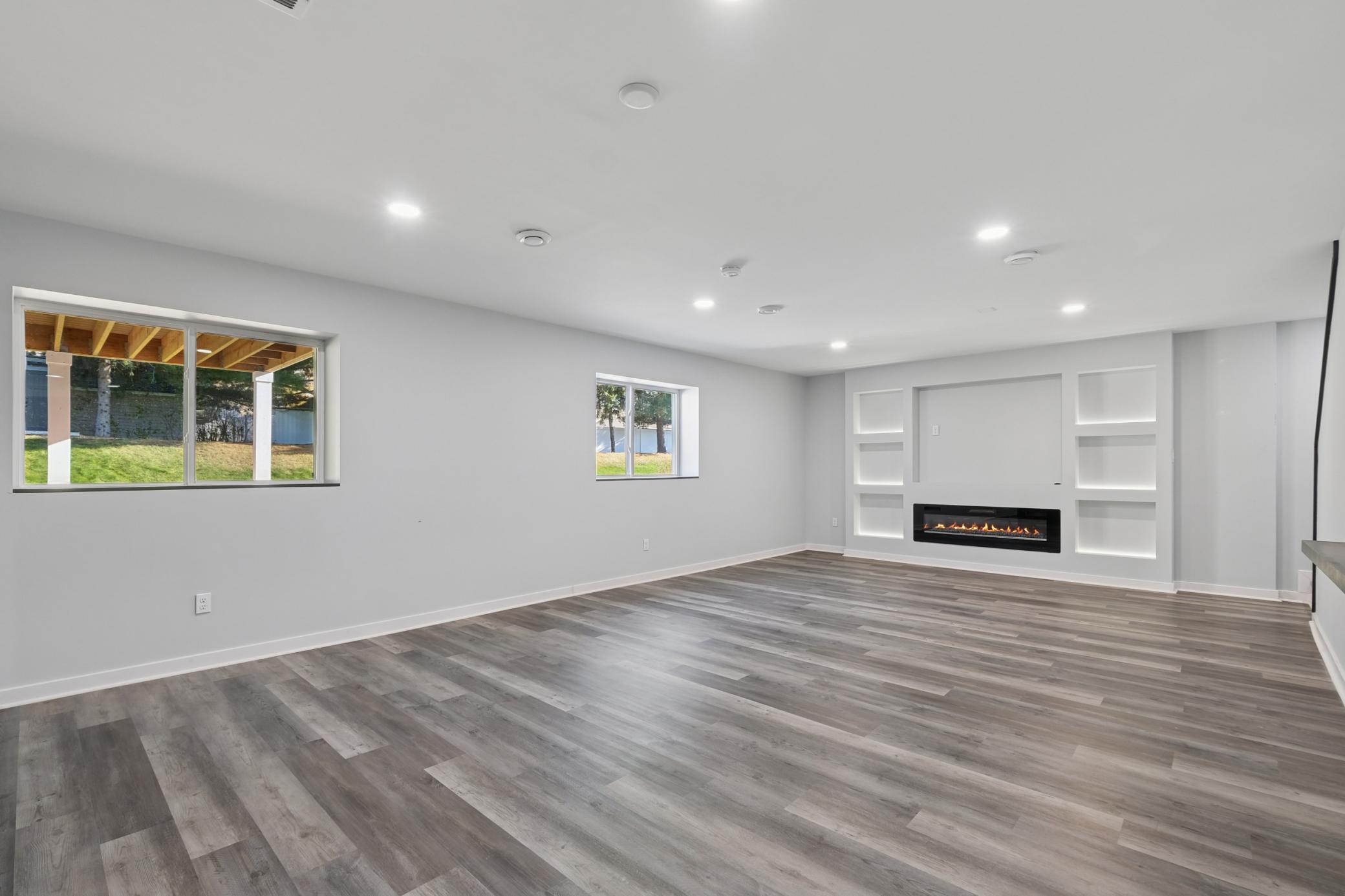 Champlin, Minnesota, 55316, United States, 5 Bedrooms Bedrooms, ,2 BathroomsBathrooms,Residential,For Sale,1991646