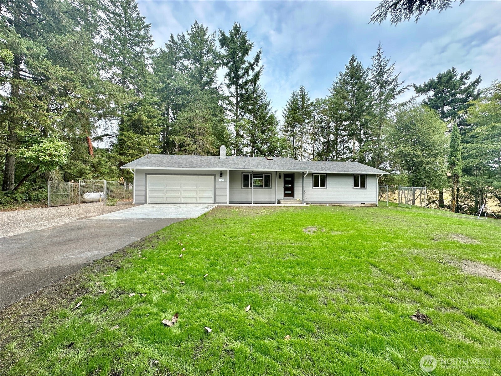 Olympia, Washington, 98516, United States, 4 Bedrooms Bedrooms, ,3 BathroomsBathrooms,Residential,For Sale,1905685