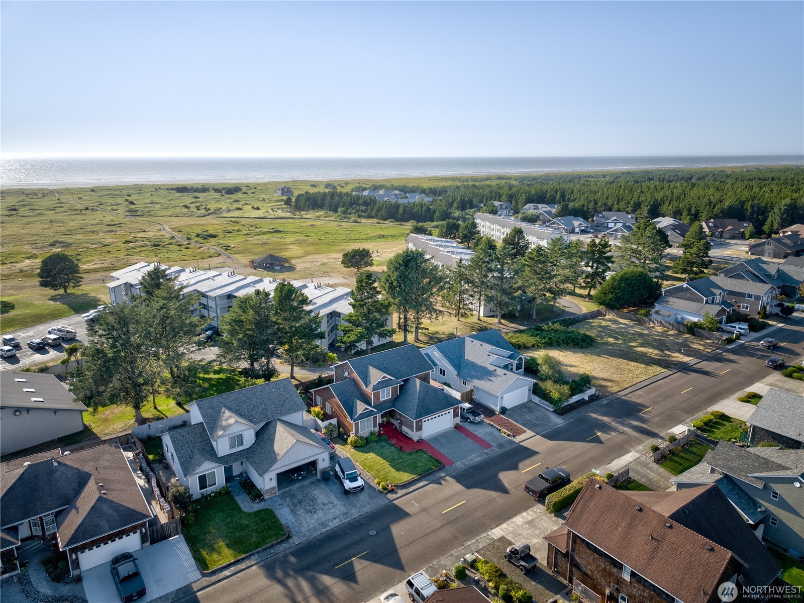 Long Beach, Washington, 98631, United States, 3 Bedrooms Bedrooms, ,4 BathroomsBathrooms,Residential,For Sale,1937572