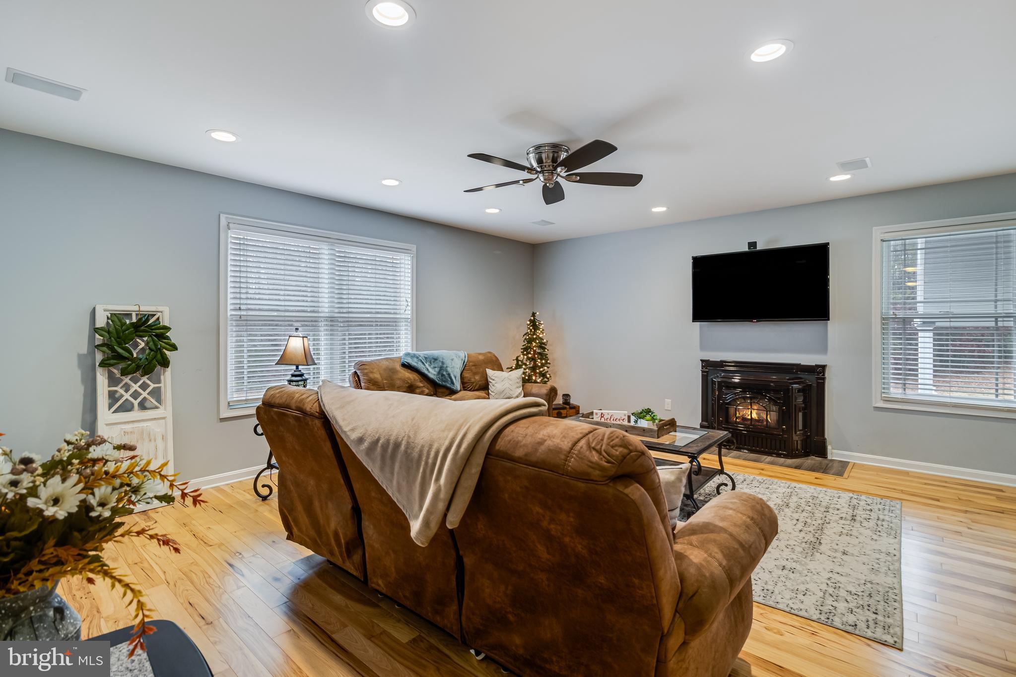 Hughesville, Maryland, 20637, United States, 3 Bedrooms Bedrooms, ,3 BathroomsBathrooms,Residential,For Sale,2001551