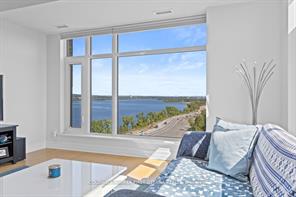 Ottawa, Ontario, K2A 1R8, CA, 2 Bedrooms Bedrooms, ,2 BathroomsBathrooms,Residential,For Sale,1989135