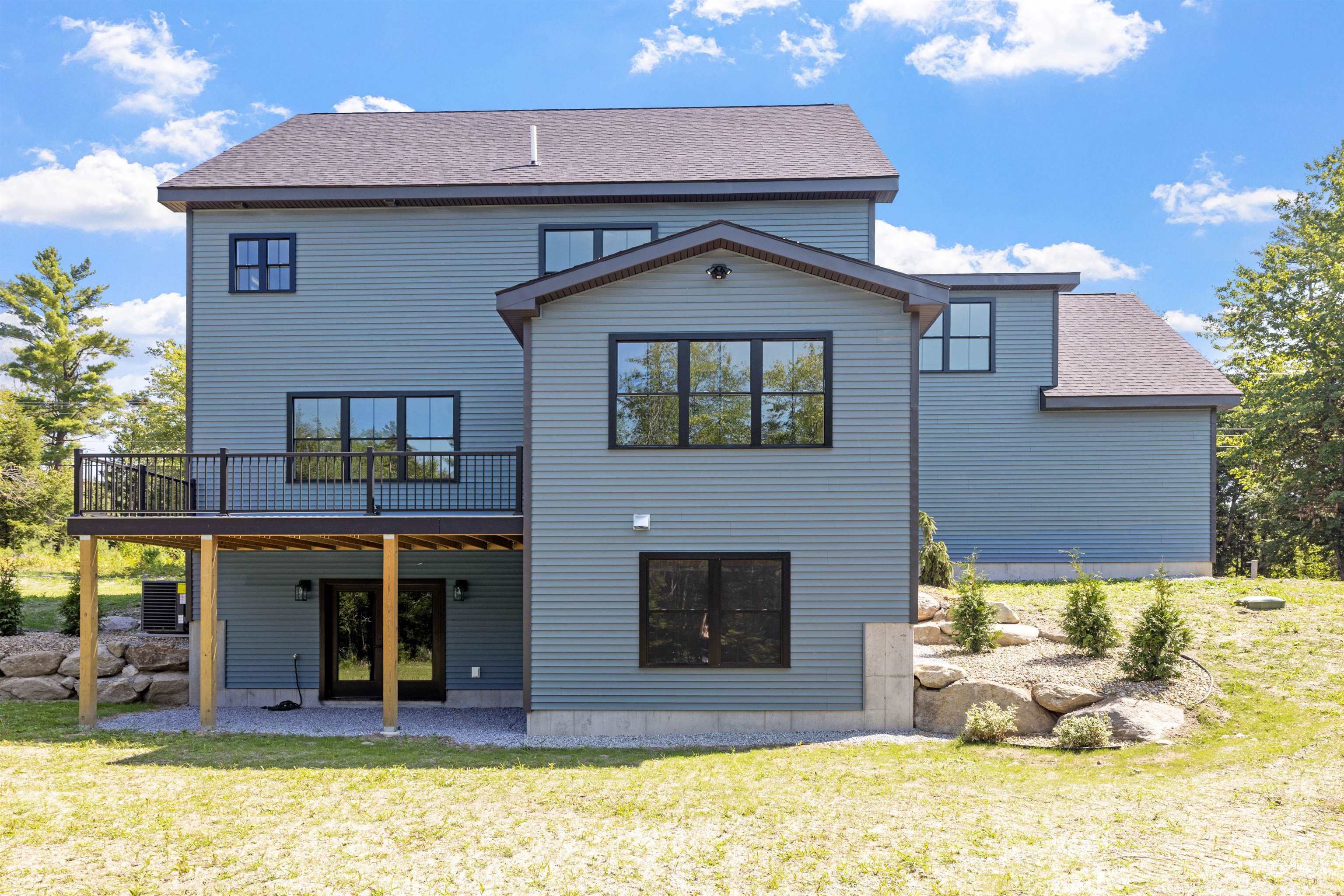 Sunapee, New Hampshire, 03782, United States, 4 Bedrooms Bedrooms, ,3 BathroomsBathrooms,Residential,For Sale,1918576