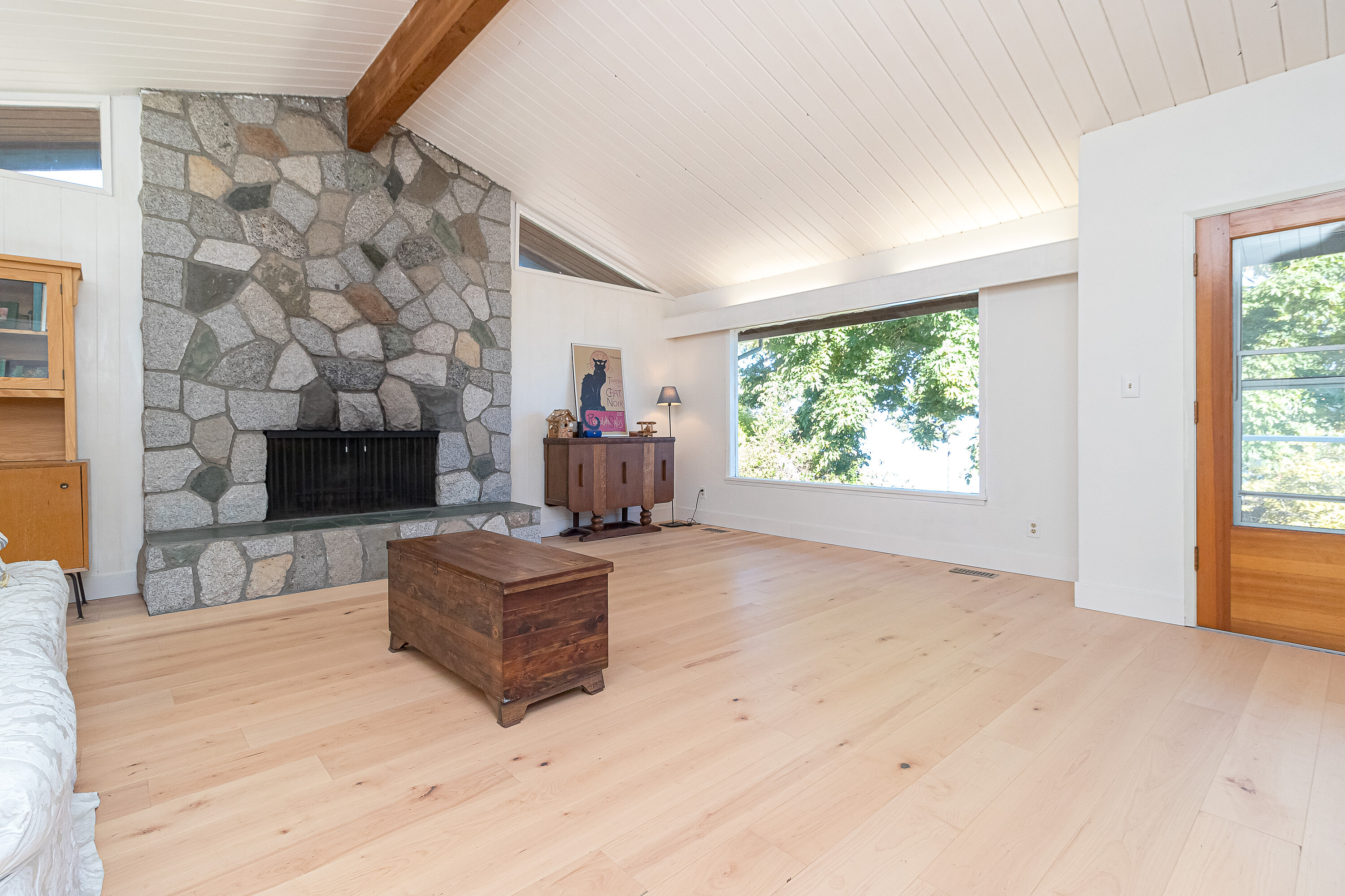  Prime Waterfront Home - 物件實景