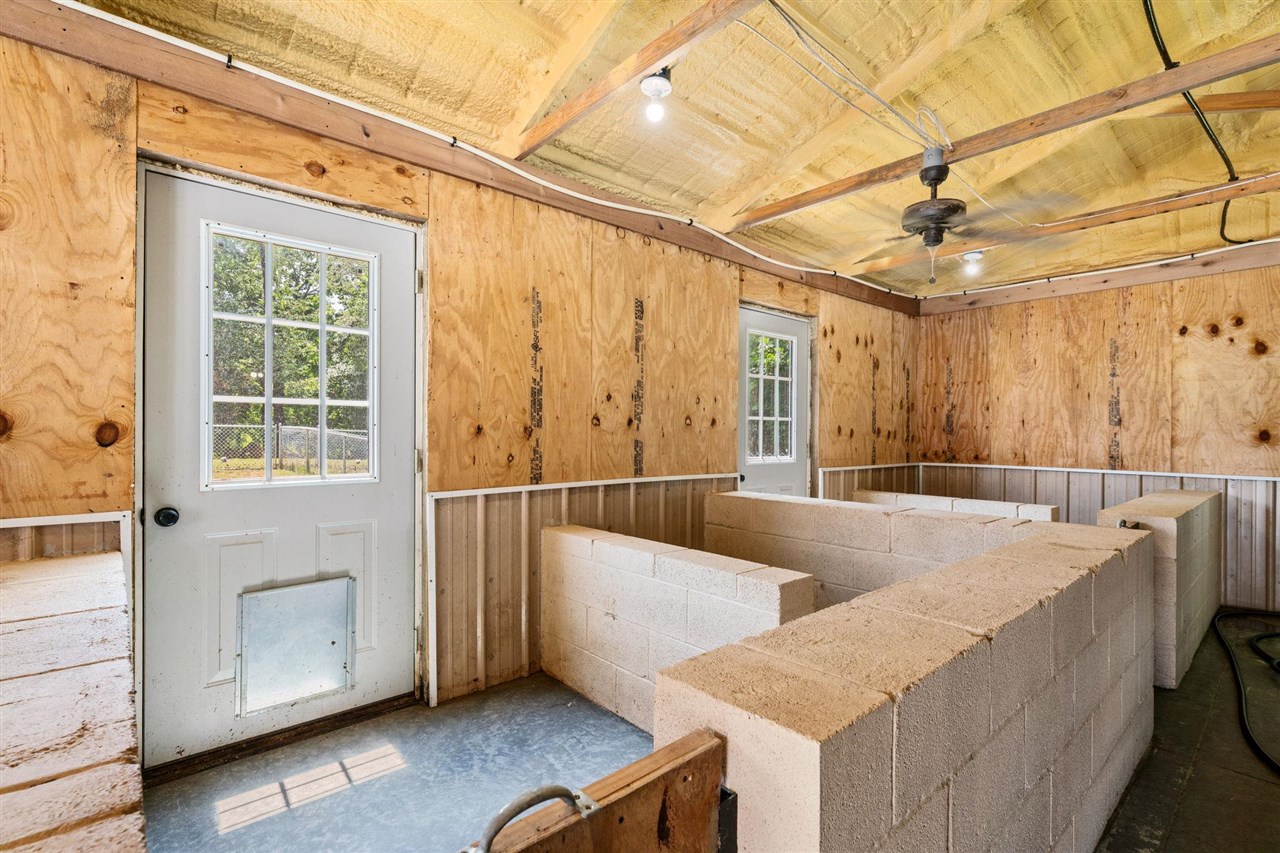 Franklin, Kentucky, 42134, United States, 5 Bedrooms Bedrooms, ,3 BathroomsBathrooms,Residential,For Sale,1903592