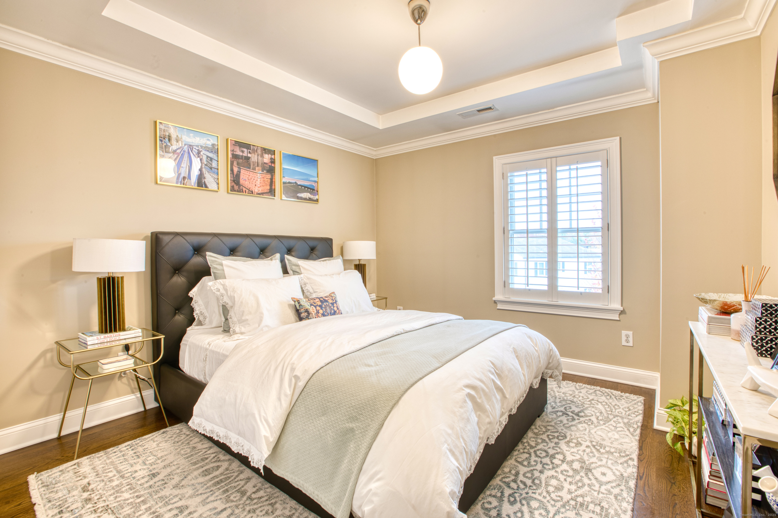 Greenwich, Connecticut, 06807, United States, 4 Bedrooms Bedrooms, ,4 BathroomsBathrooms,Residential,For Sale,1994508