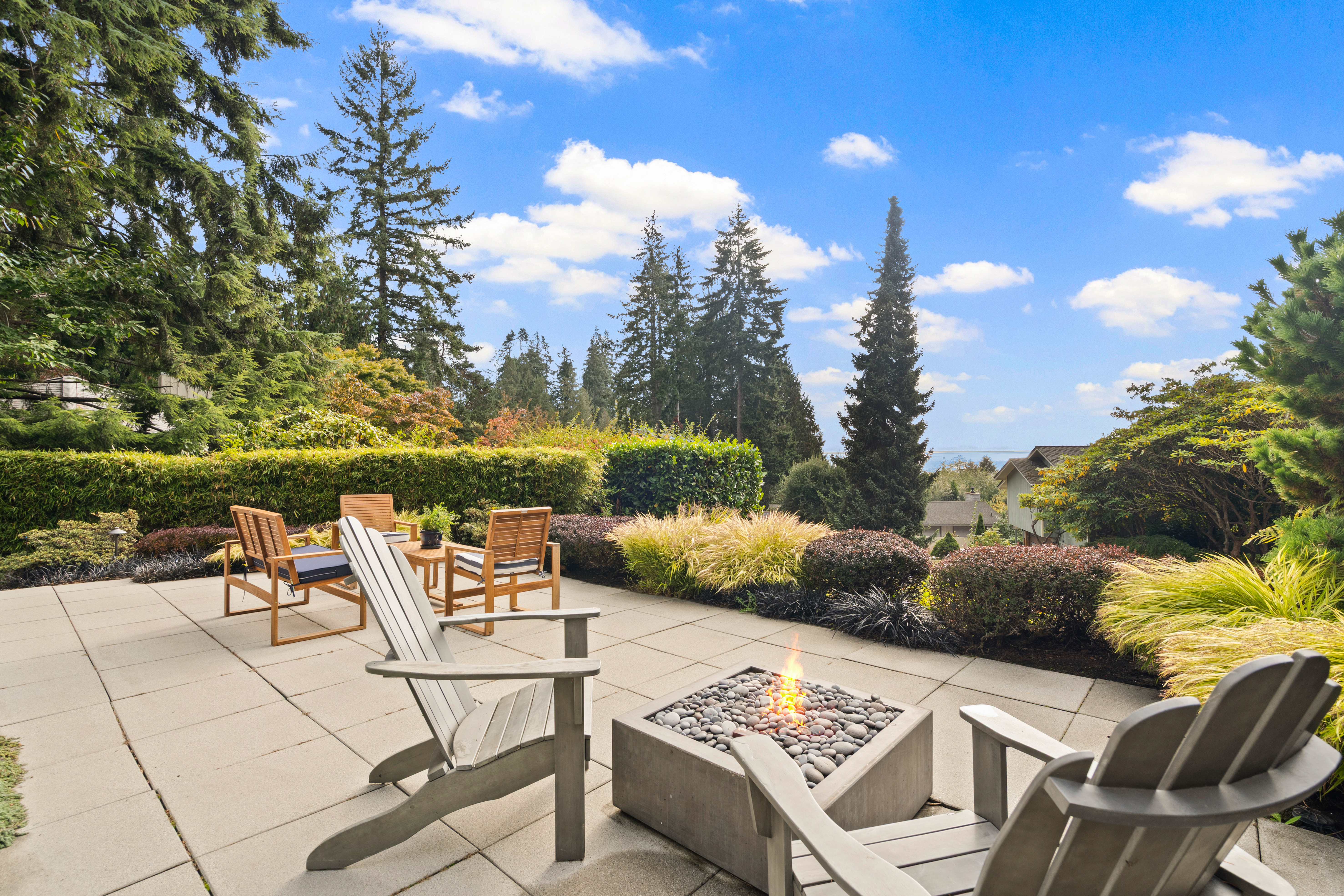  9796 NE Murden Cove Dr, Bainbridge Island, WA 98110 - 物件實景