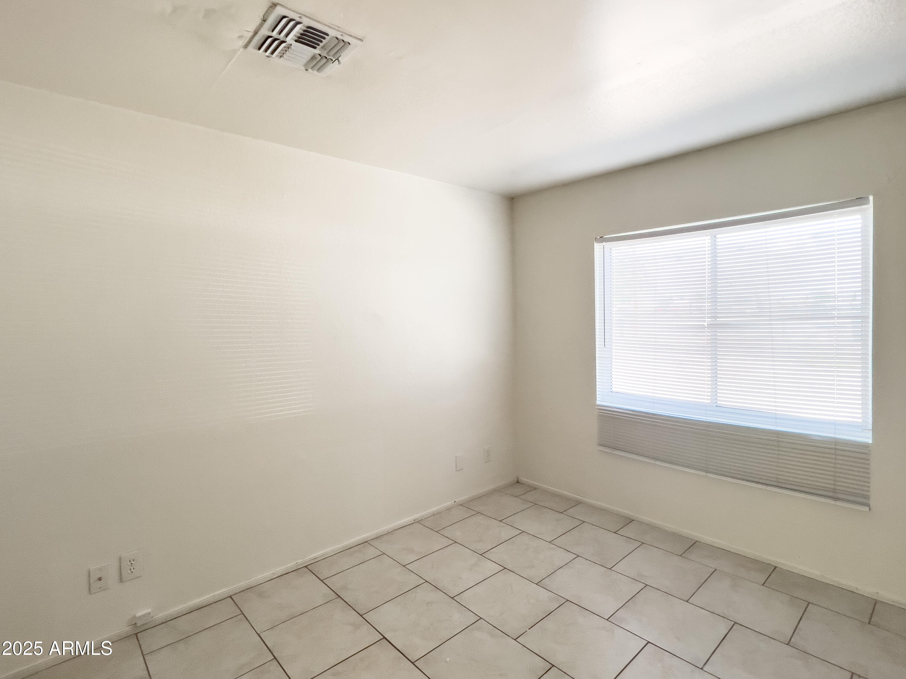 Phoenix, Arizona, 85007, United States, ,Residential,For Sale,1882363
