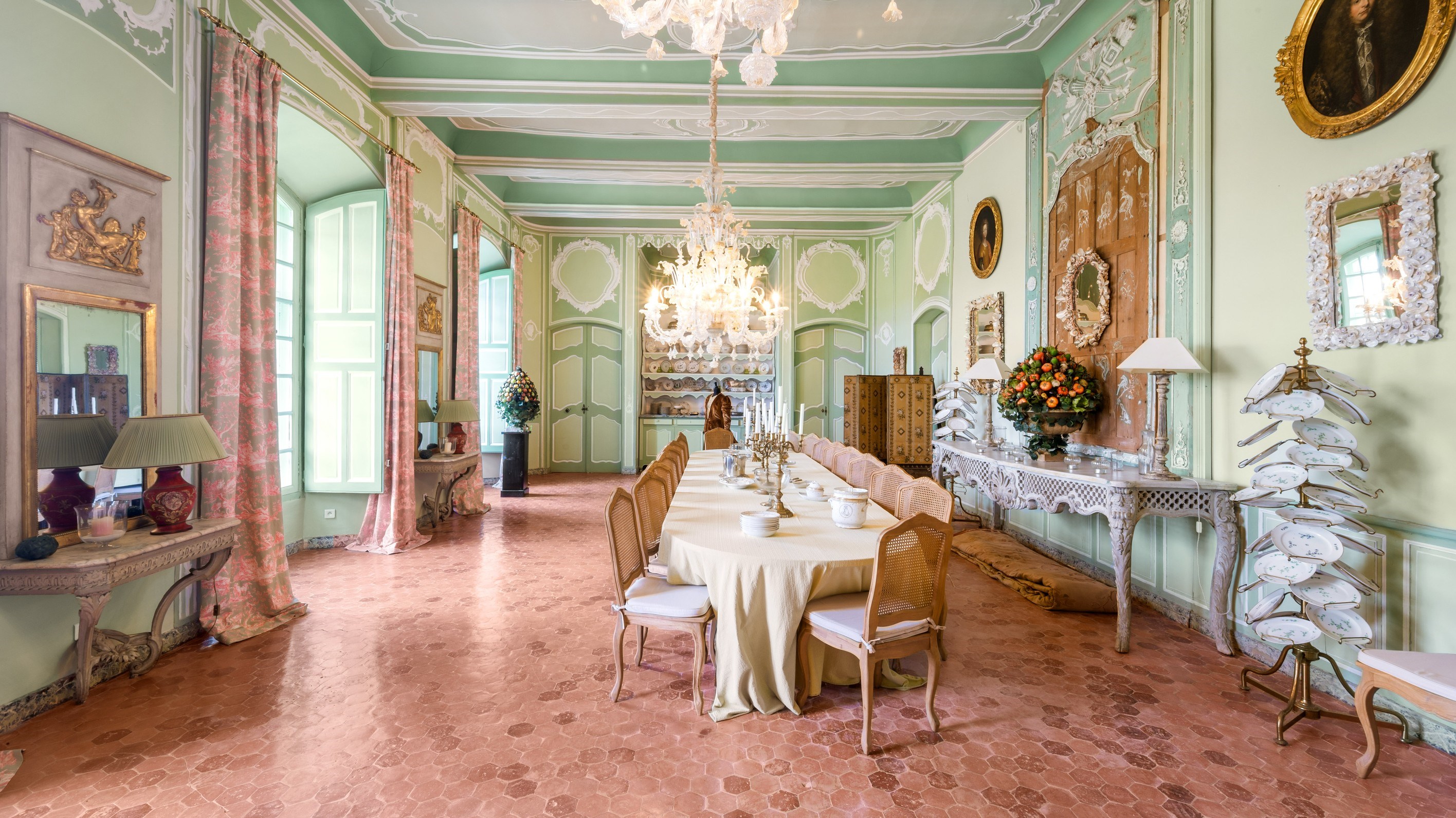  Exceptional Château in Provence – Elegance, History & Refinement - 物件實景