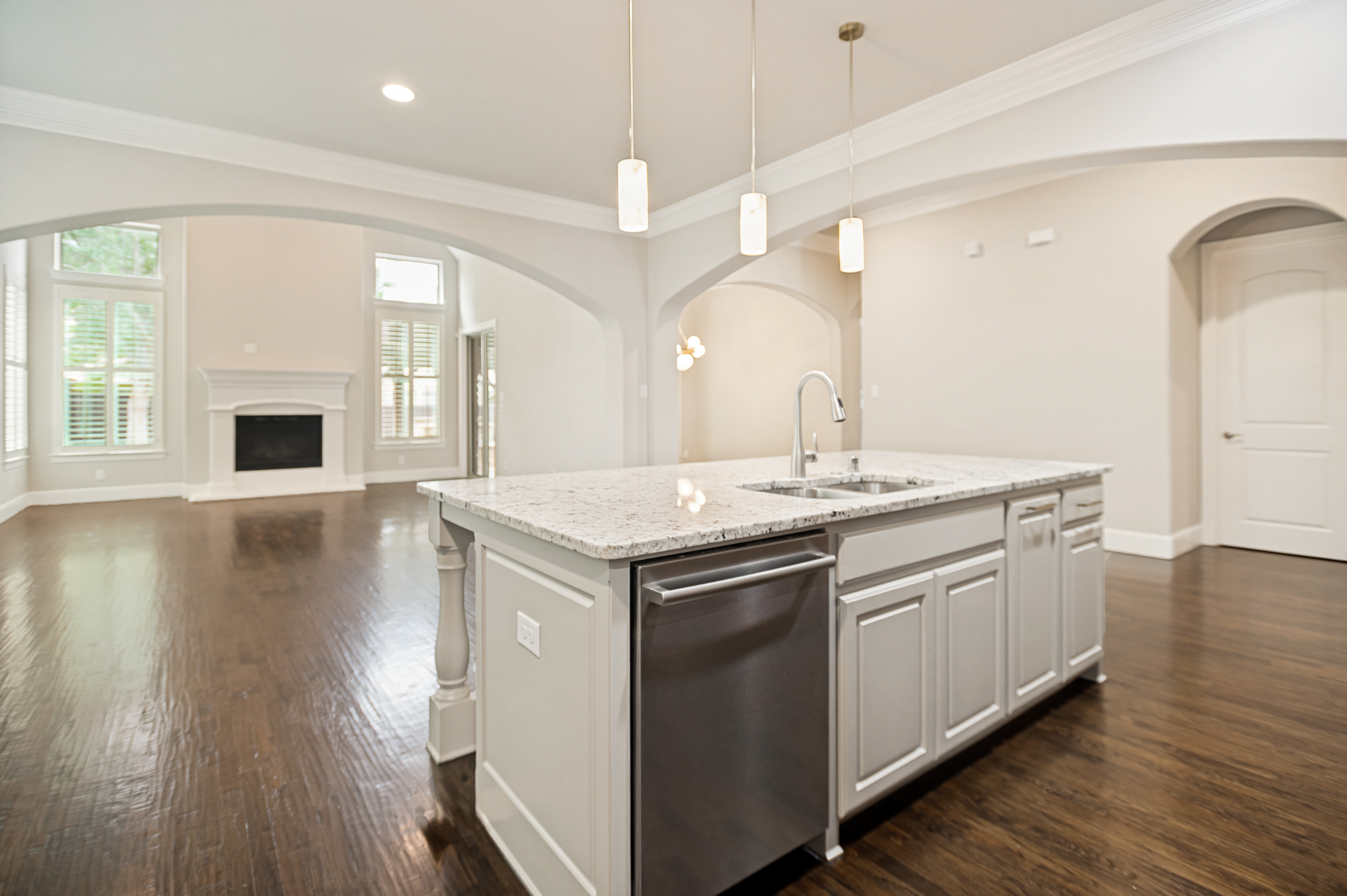  Beautiful One-Story Home is Refreshed and Move-in Ready - 物件實景