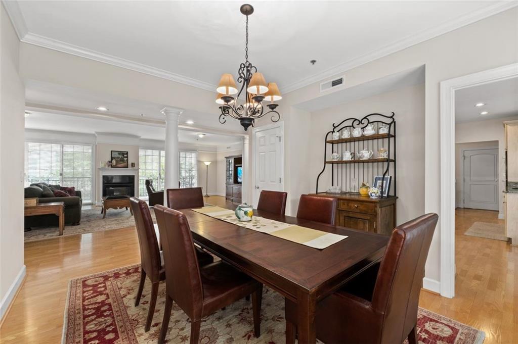 Atlanta, Georgia, 30327, United States, 2 Bedrooms Bedrooms, ,3 BathroomsBathrooms,Residential,For Sale,1895393