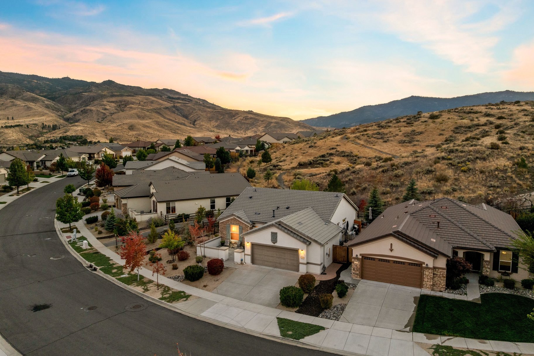  Welcome home to 1115 Sugar Creek Trail - 物件實景