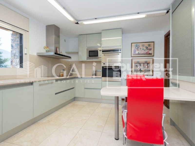 Escaldes-Engordany, Andorra, AD, 6 Bedrooms Bedrooms, ,4 BathroomsBathrooms,Residential,For Sale,1448713