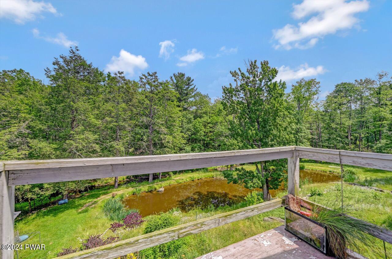 Hawley, Pennsylvania, 18428, United States, 5 Bedrooms Bedrooms, ,4 BathroomsBathrooms,Residential,For Sale,1979290