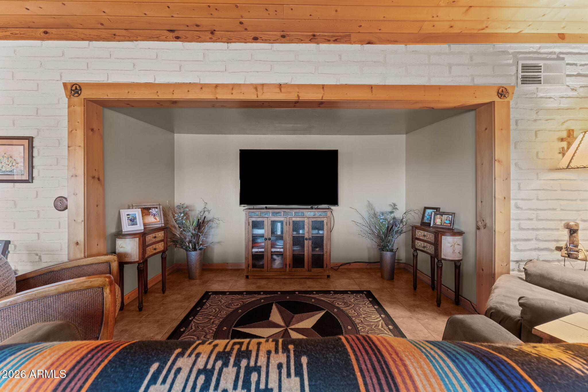 Wickenburg, Arizona, 85390, United States, 3 Bedrooms Bedrooms, ,2 BathroomsBathrooms,Residential,For Sale,2012401