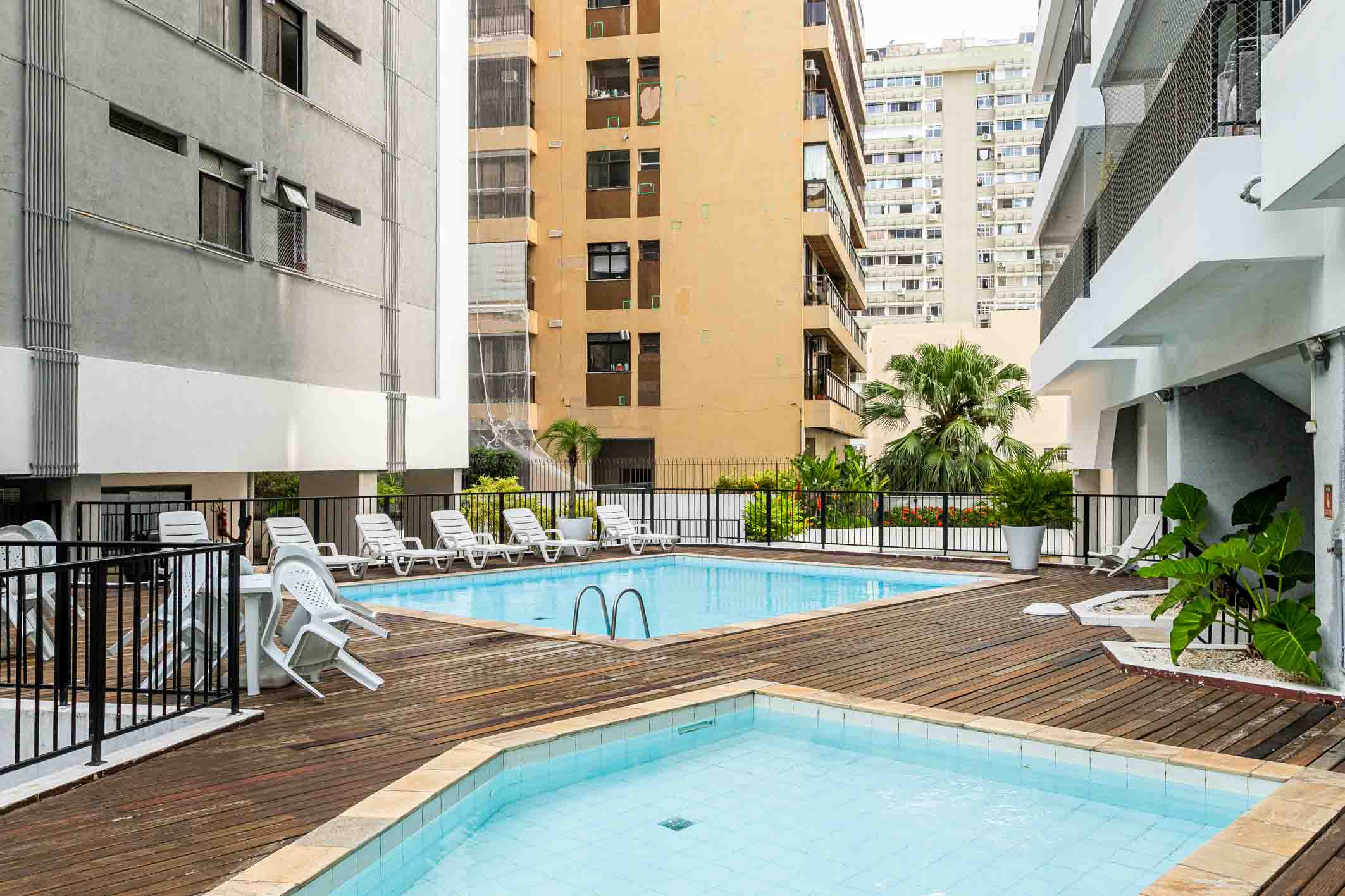  1,076 sq. ft apartment with panoramic Lagoa views and signed design - 物件實景