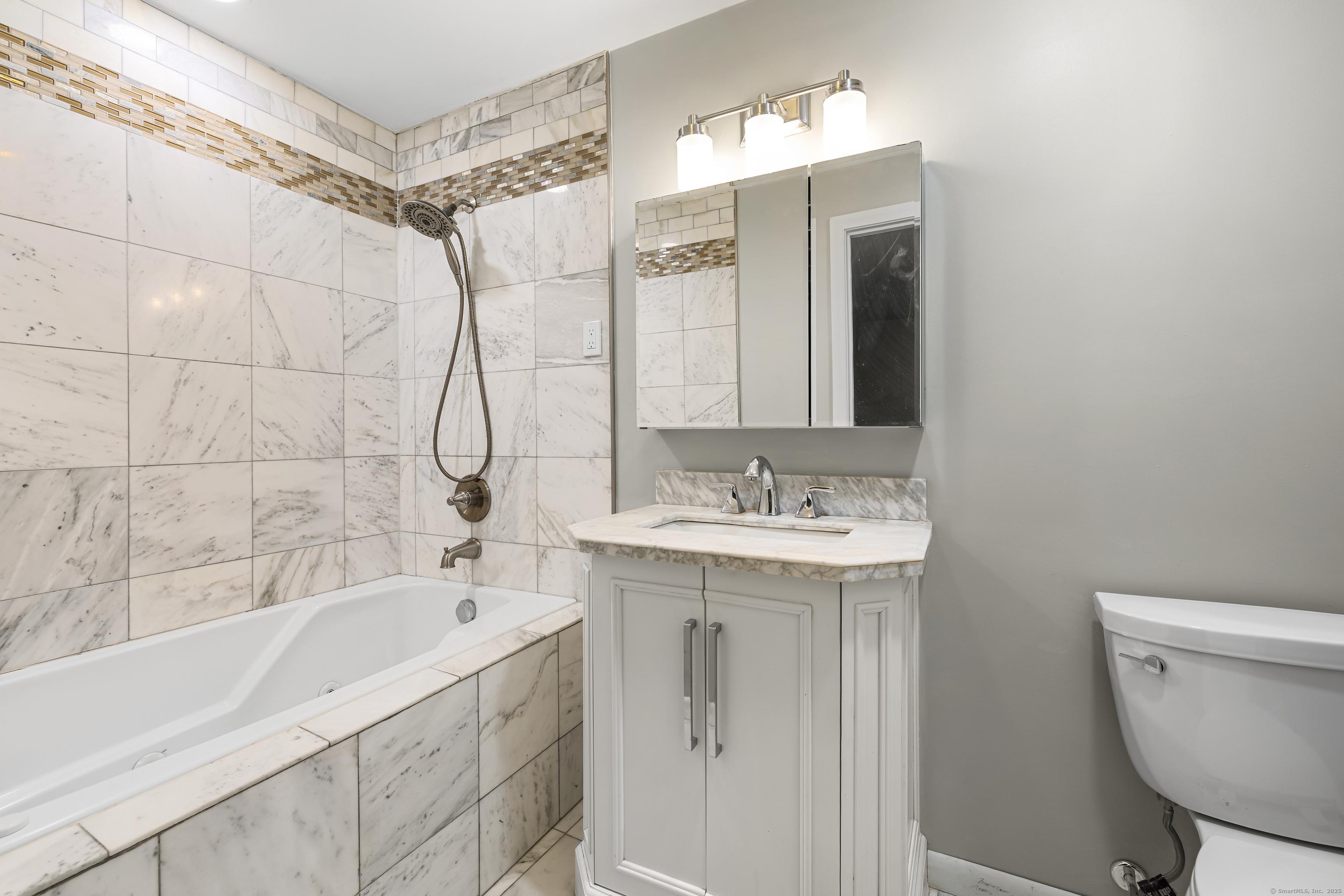 Bloomfield, Connecticut, 06002, United States, 4 Bedrooms Bedrooms, ,3 BathroomsBathrooms,Residential,For Sale,1978351