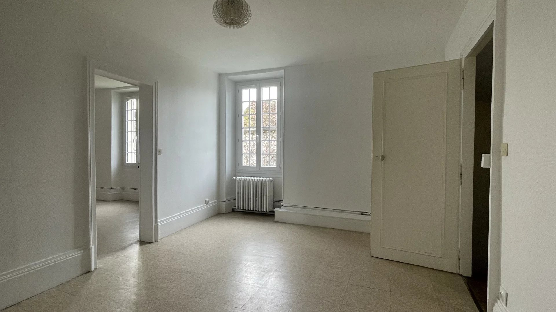 Samois-sur-Seine, Île-de-France, 77920, FR, 5 Bedrooms Bedrooms, ,5 BathroomsBathrooms,Residential,For Sale,1991595