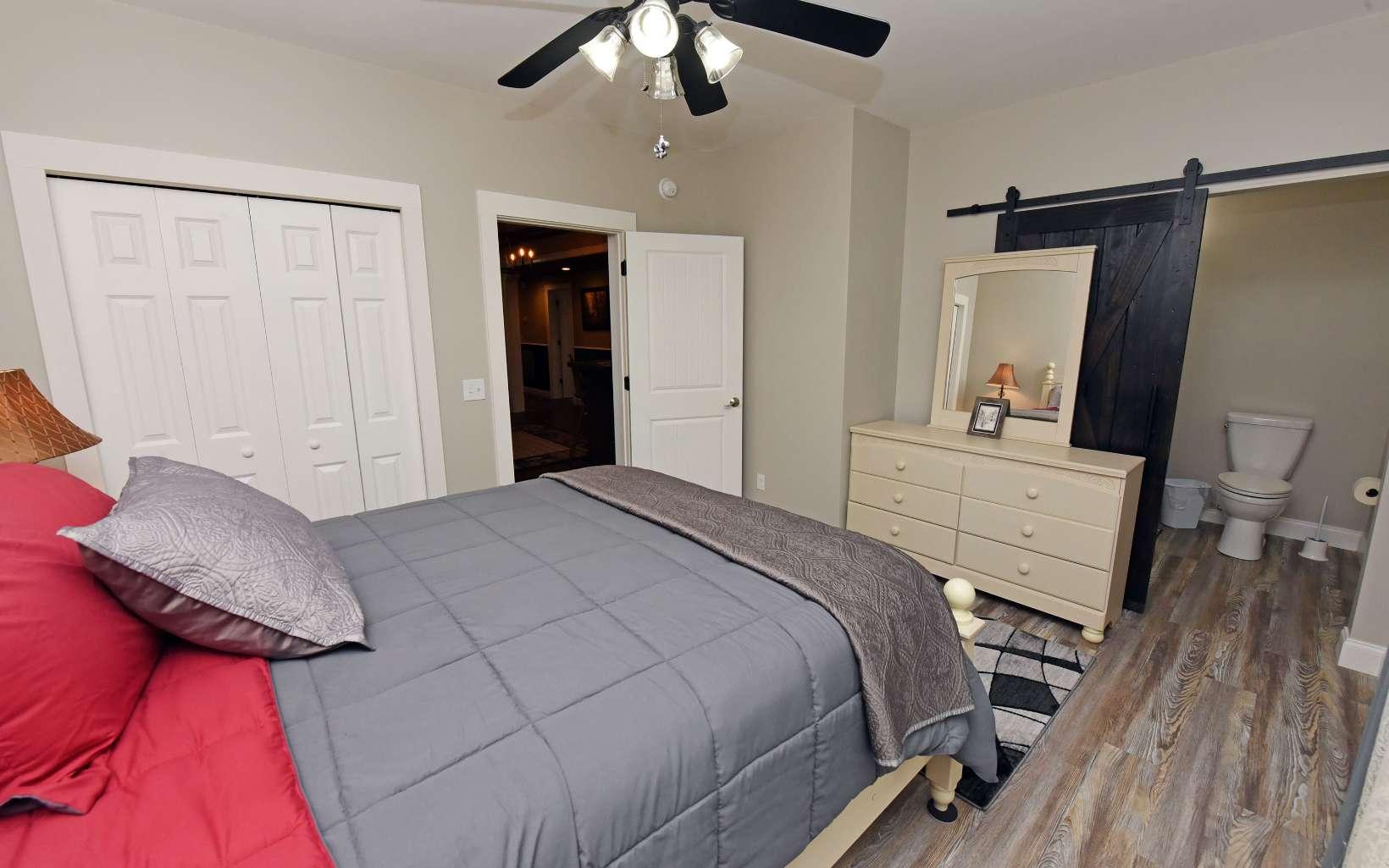 Hiawassee, Georgia, 30546, United States, 4 Bedrooms Bedrooms, ,4 BathroomsBathrooms,Residential,For Sale,1746240