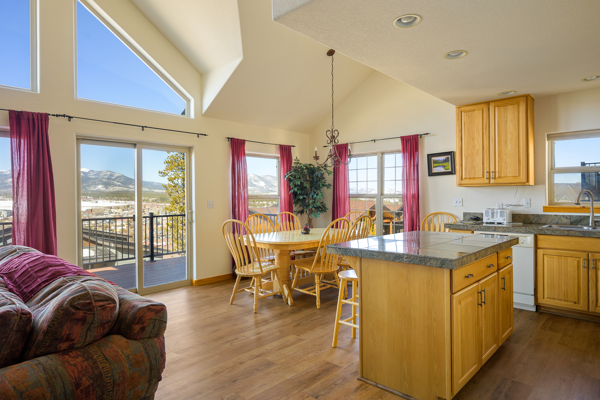 Fraser, Colorado, 80442, United States, 3 Bedrooms Bedrooms, ,Residential,For Sale,1763036