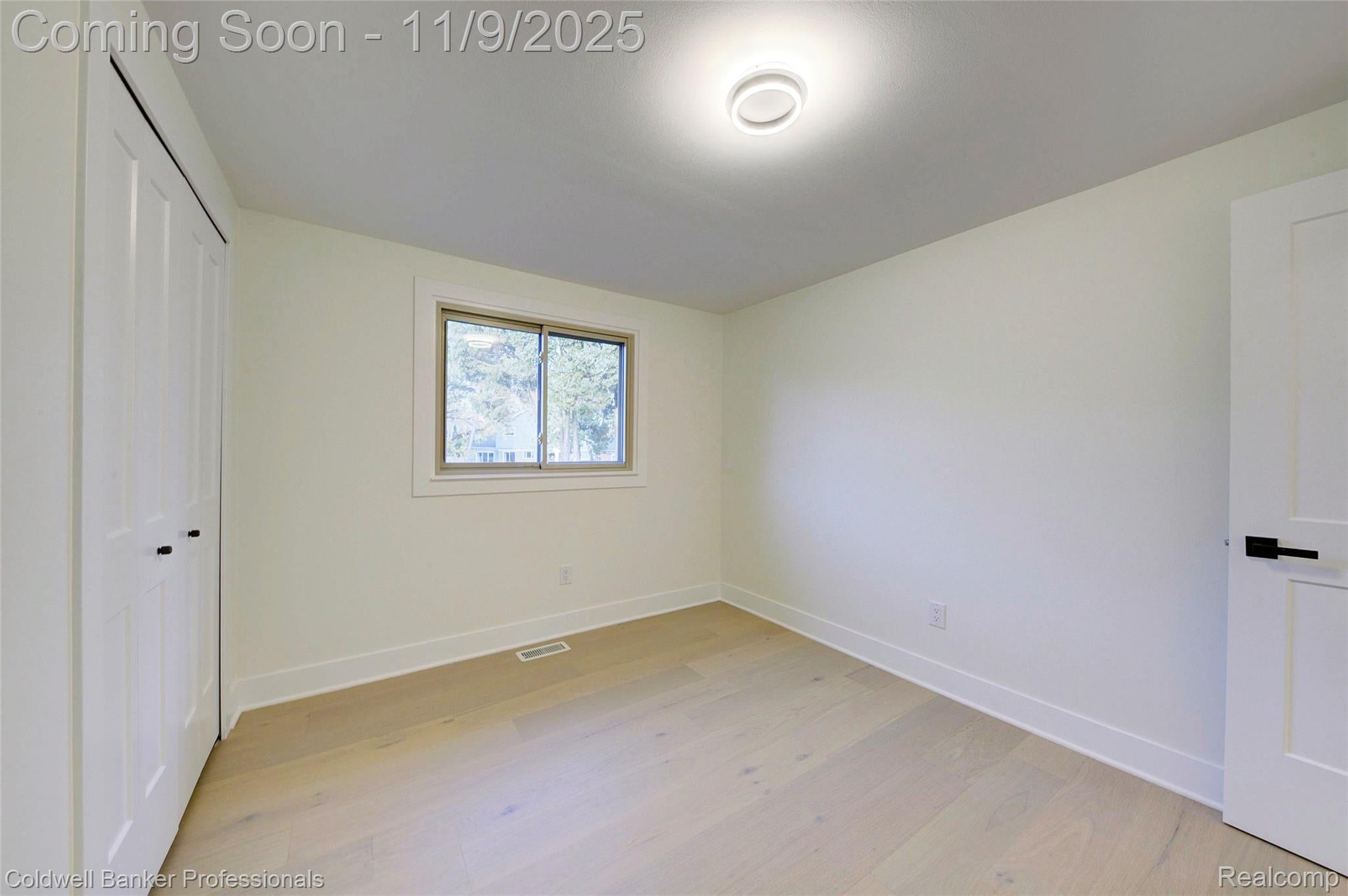 Troy, Michigan, 48085, United States, 4 Bedrooms Bedrooms, ,2 BathroomsBathrooms,Residential,For Sale,1989080