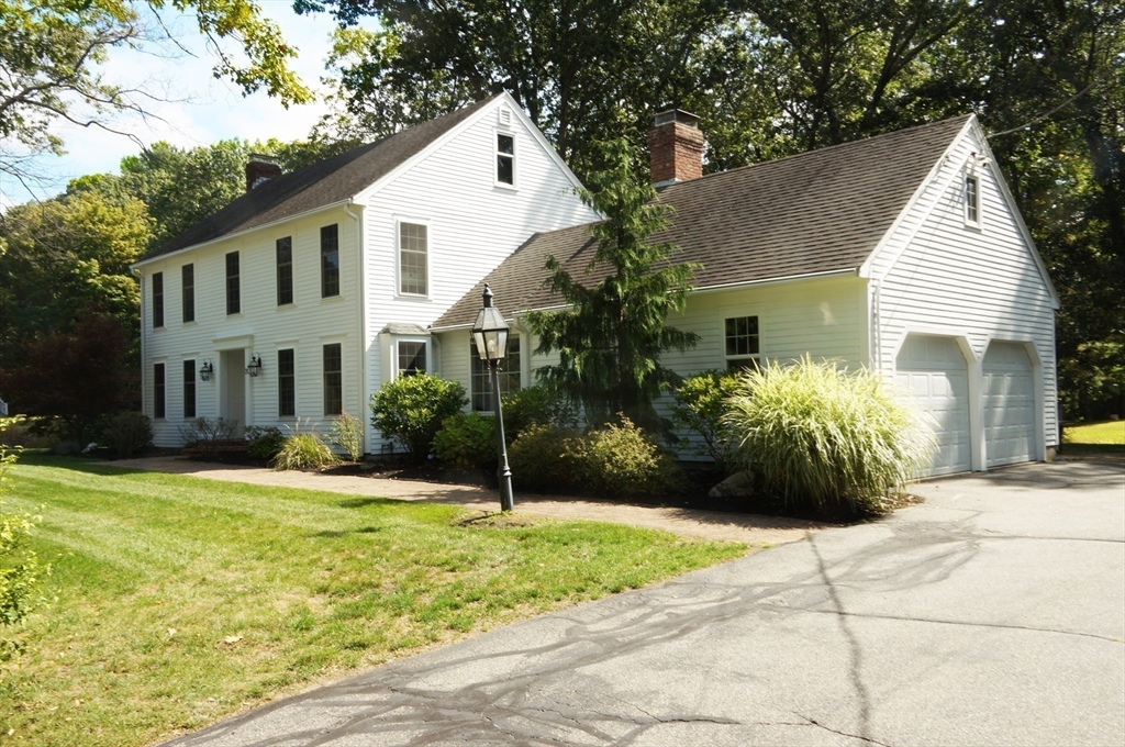 North Reading, Massachusetts, 01864, United States, 4 Bedrooms Bedrooms, ,3 BathroomsBathrooms,Residential,For Sale,1980722