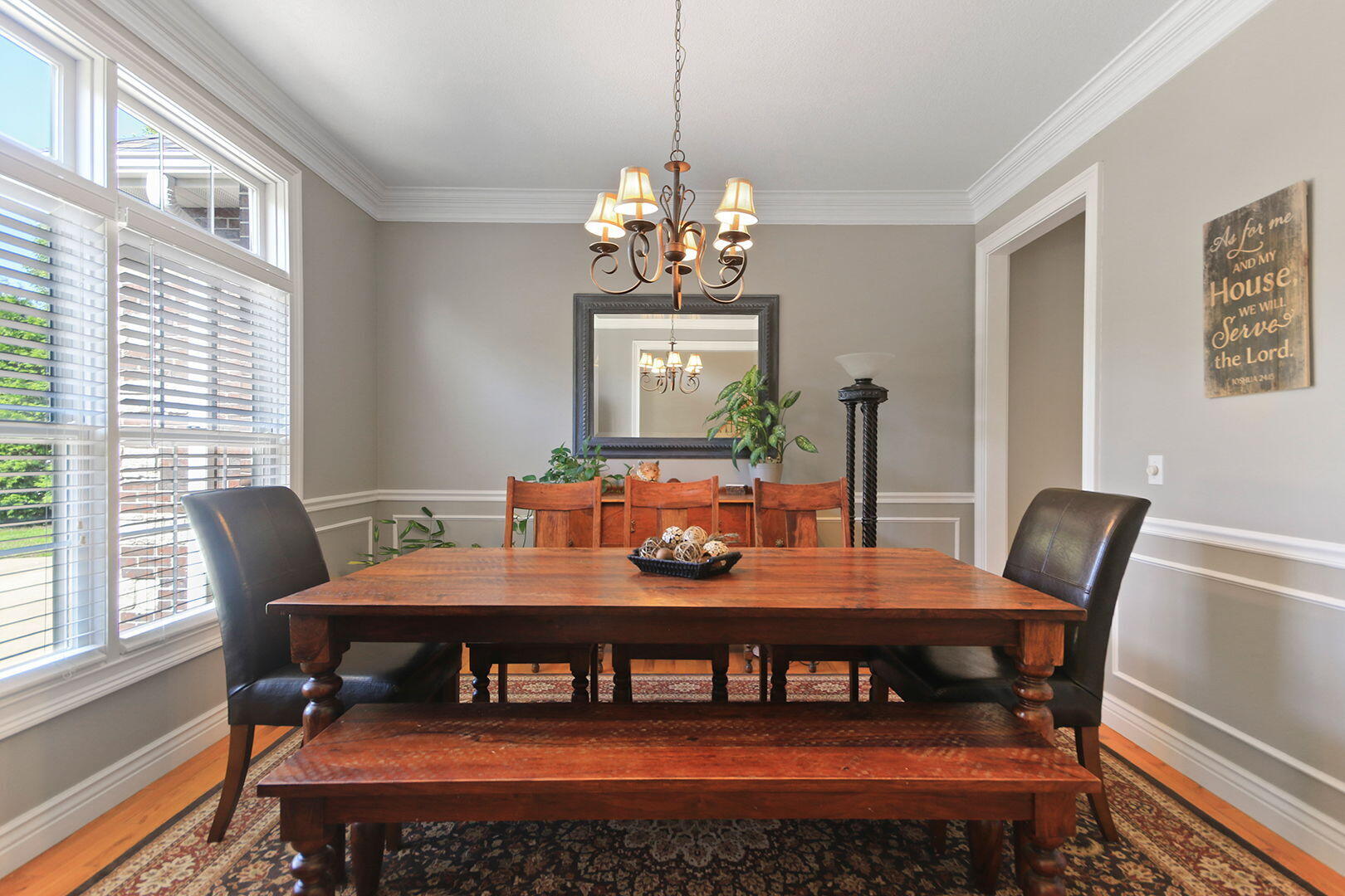 COLUMBIA, Missouri, 65203, United States, 5 Bedrooms Bedrooms, ,4 BathroomsBathrooms,Residential,For Sale,1983136