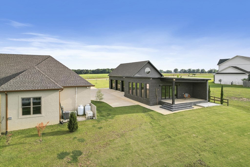 Newton, Alabama, 36352, United States, 4 Bedrooms Bedrooms, ,3 BathroomsBathrooms,Residential,For Sale,1989704