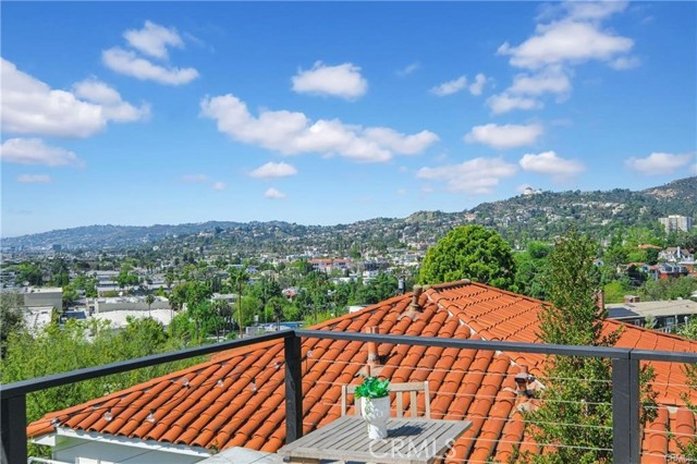 Los Angeles, California, 90027, United States, 3 Bedrooms Bedrooms, ,3 BathroomsBathrooms,Residential,For Sale,1980837