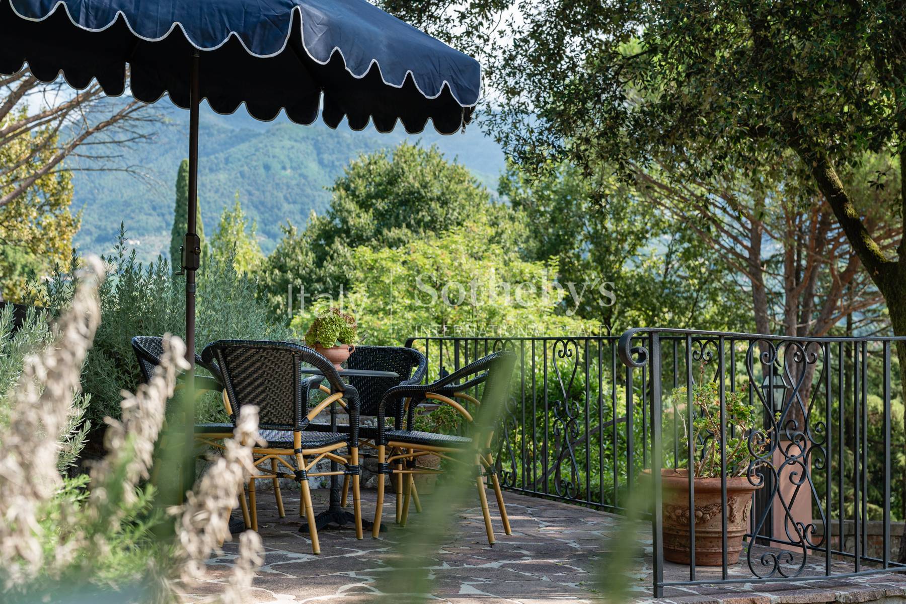  Refined Art Nouveau villa on the rolling hills of Lucca - 物件實景